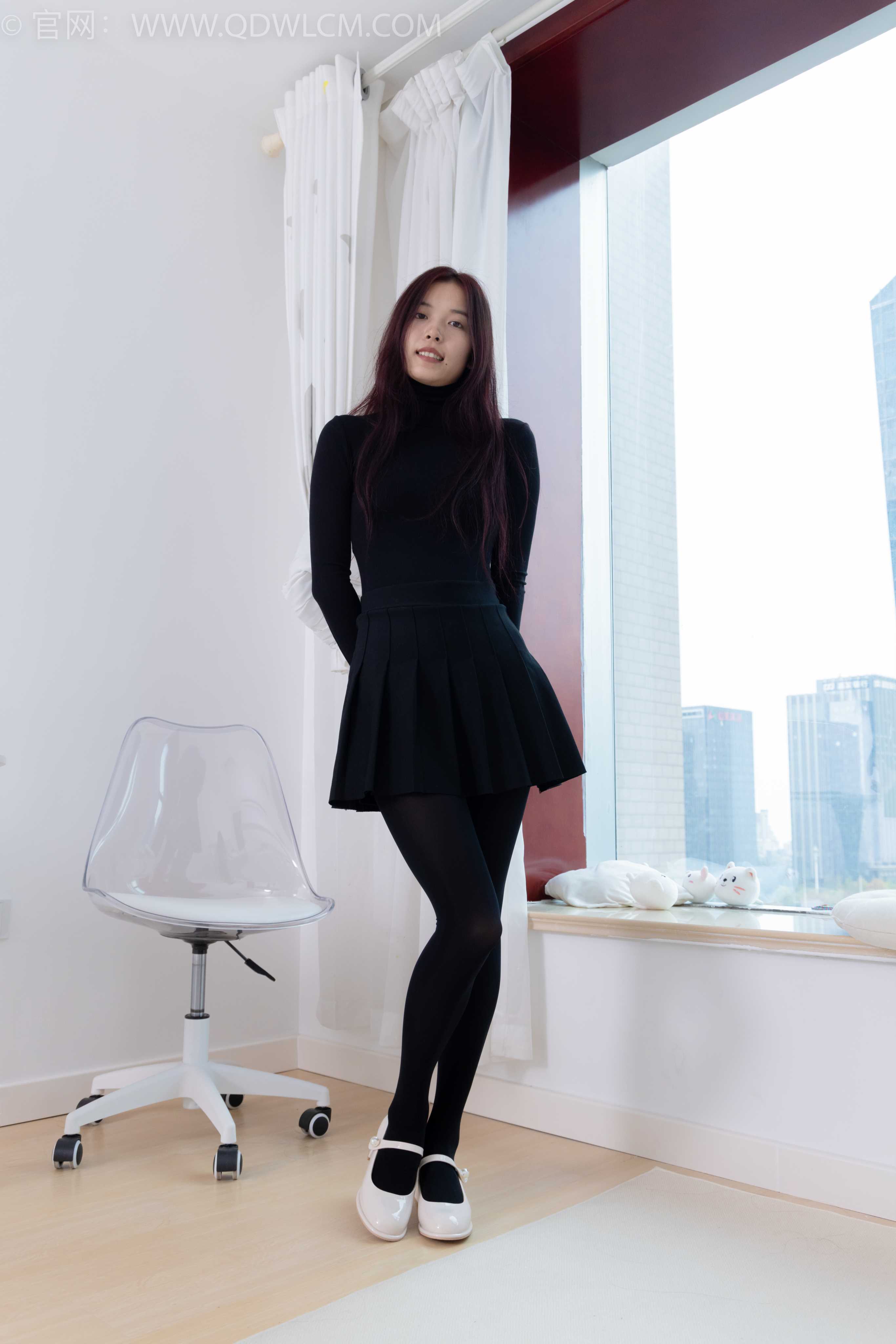 物恋传媒 NO.1755 茯苓-飞鸟和蝉 [180P-1V-4.98G]