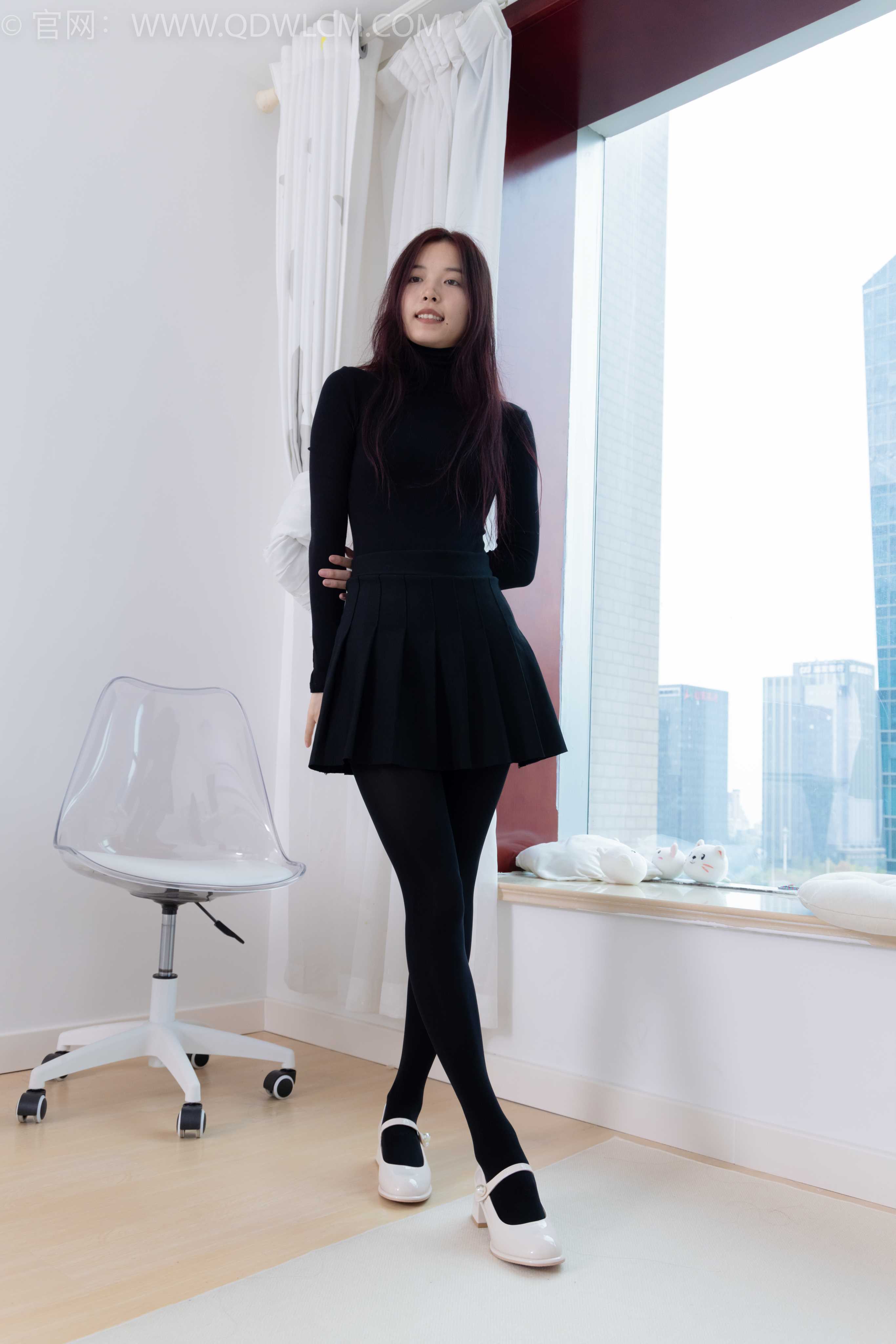 物恋传媒 NO.1755 茯苓-飞鸟和蝉 [180P-1V-4.98G]