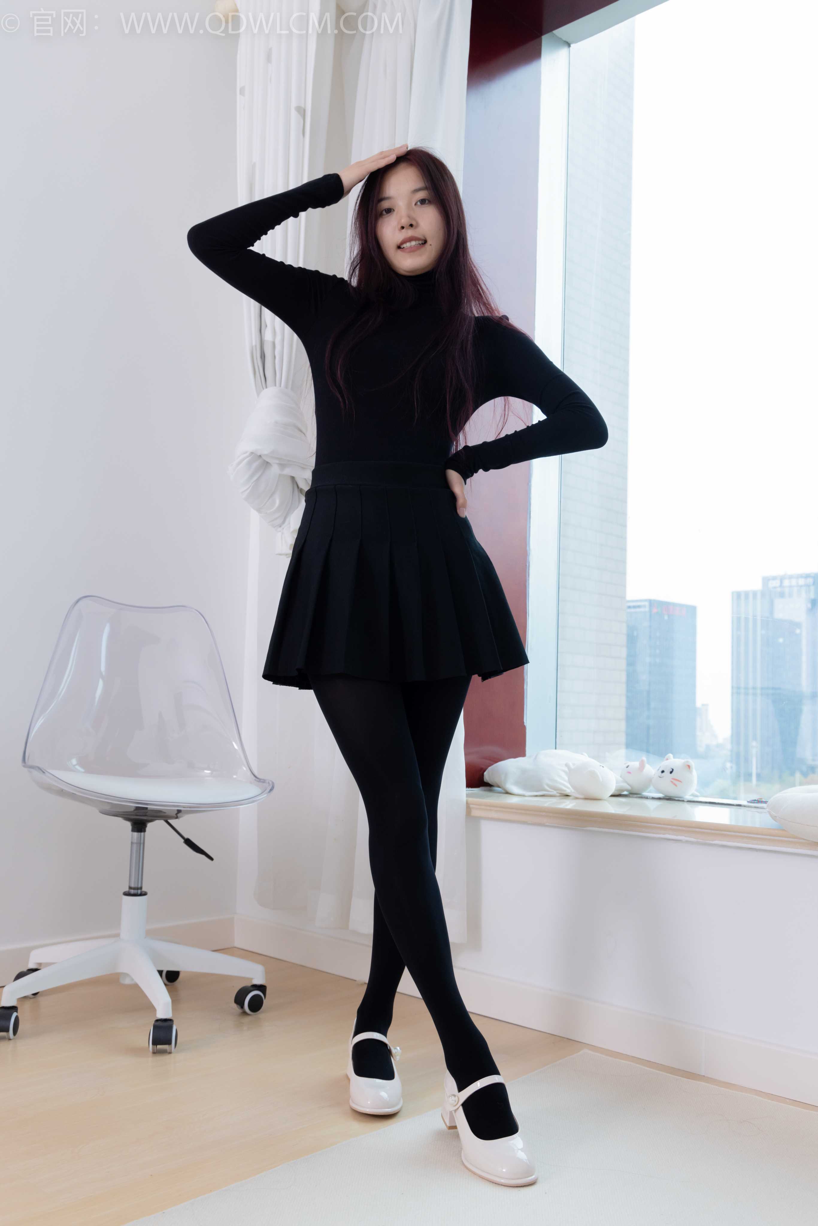 物恋传媒 NO.1755 茯苓-飞鸟和蝉 [180P-1V-4.98G]