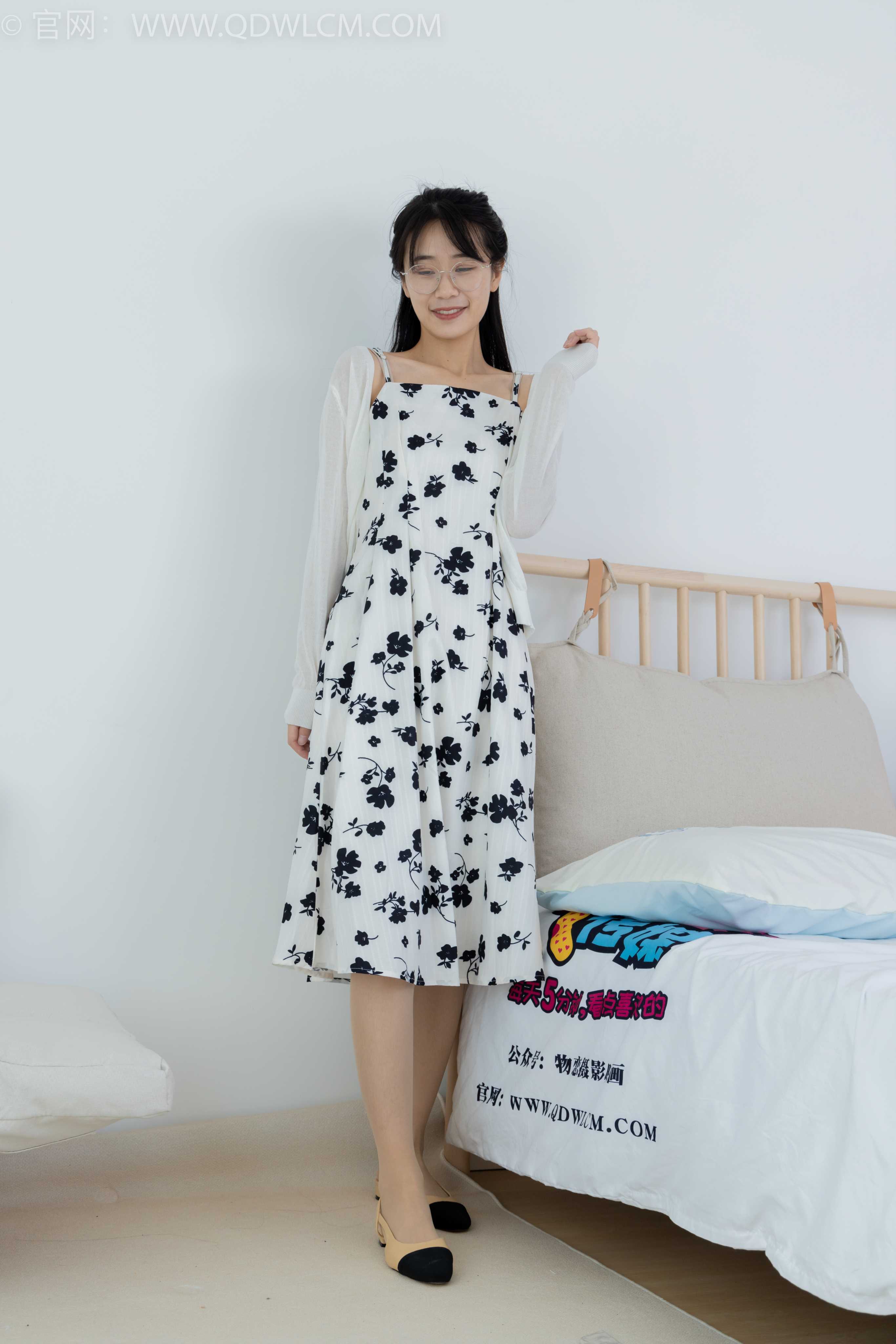 物恋传媒 NO.1775 菜菜-黎明不要来 [160P-1V-3.87G]