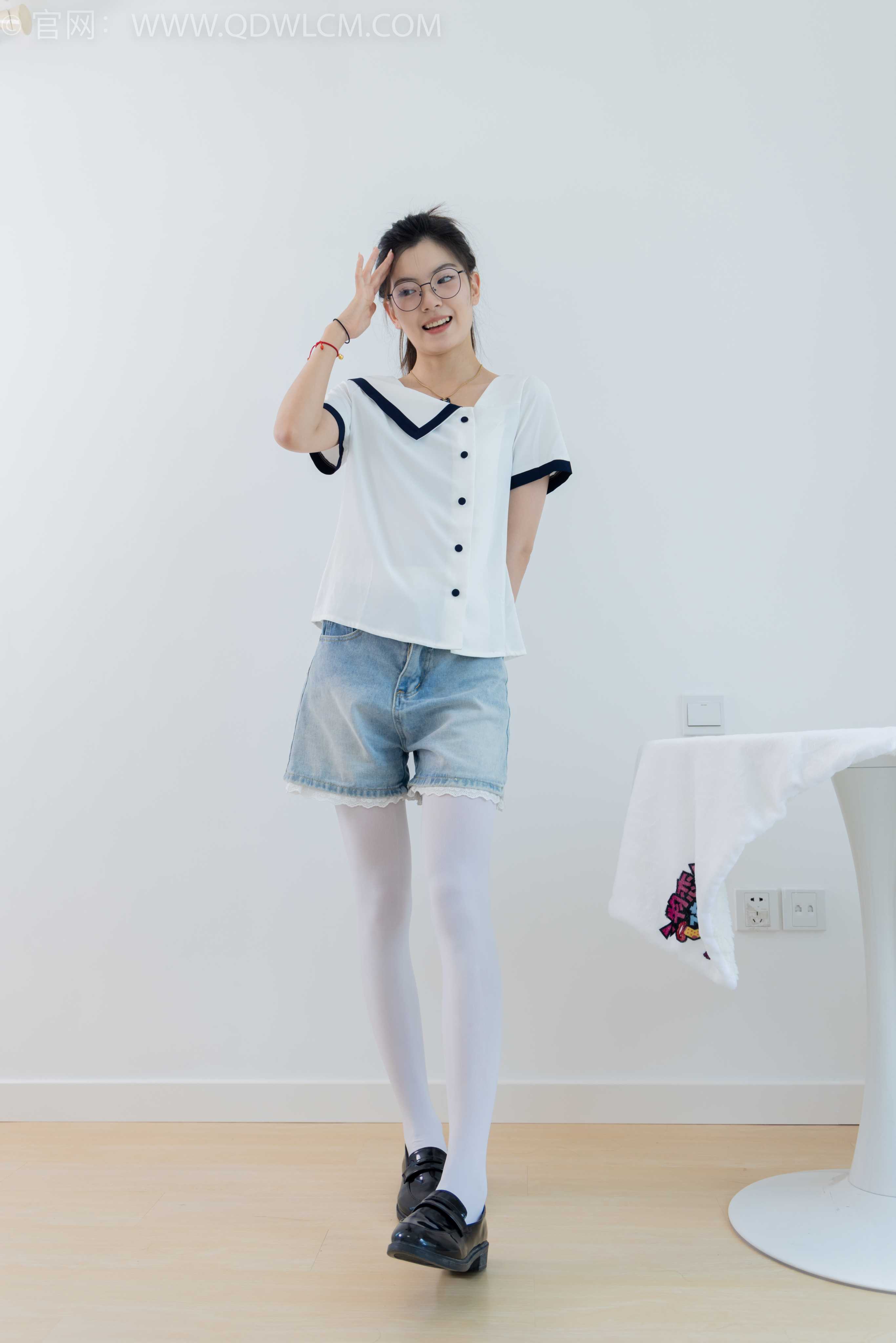 物恋传媒 NO.1785 青黛-皮鞋（红色美甲） 插图5