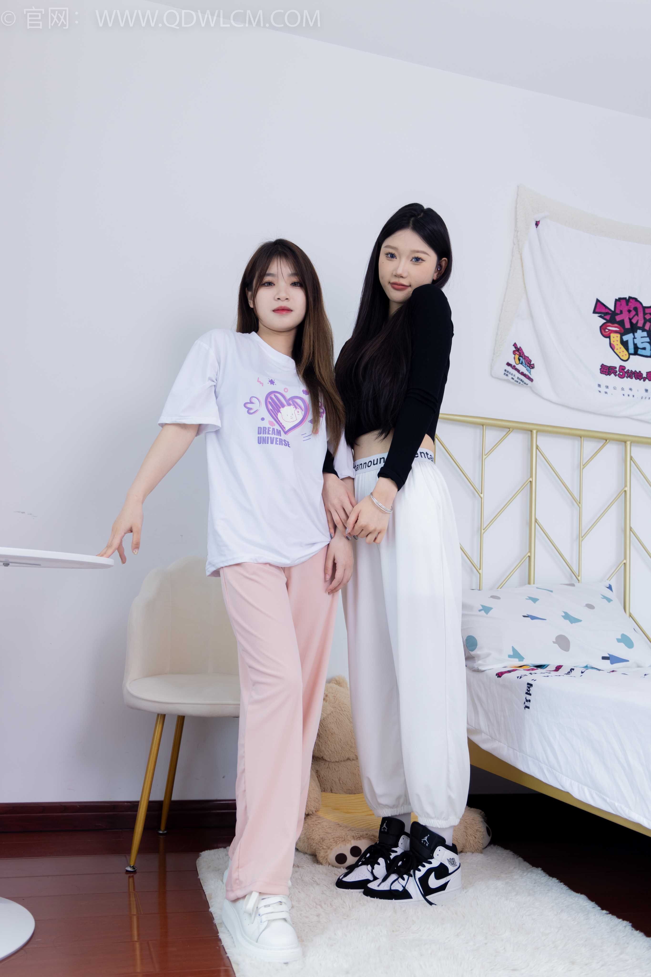 物恋传媒 NO.1789 小竹&amp;闪闪-爱的回归线 [150P-1V-4.82G]