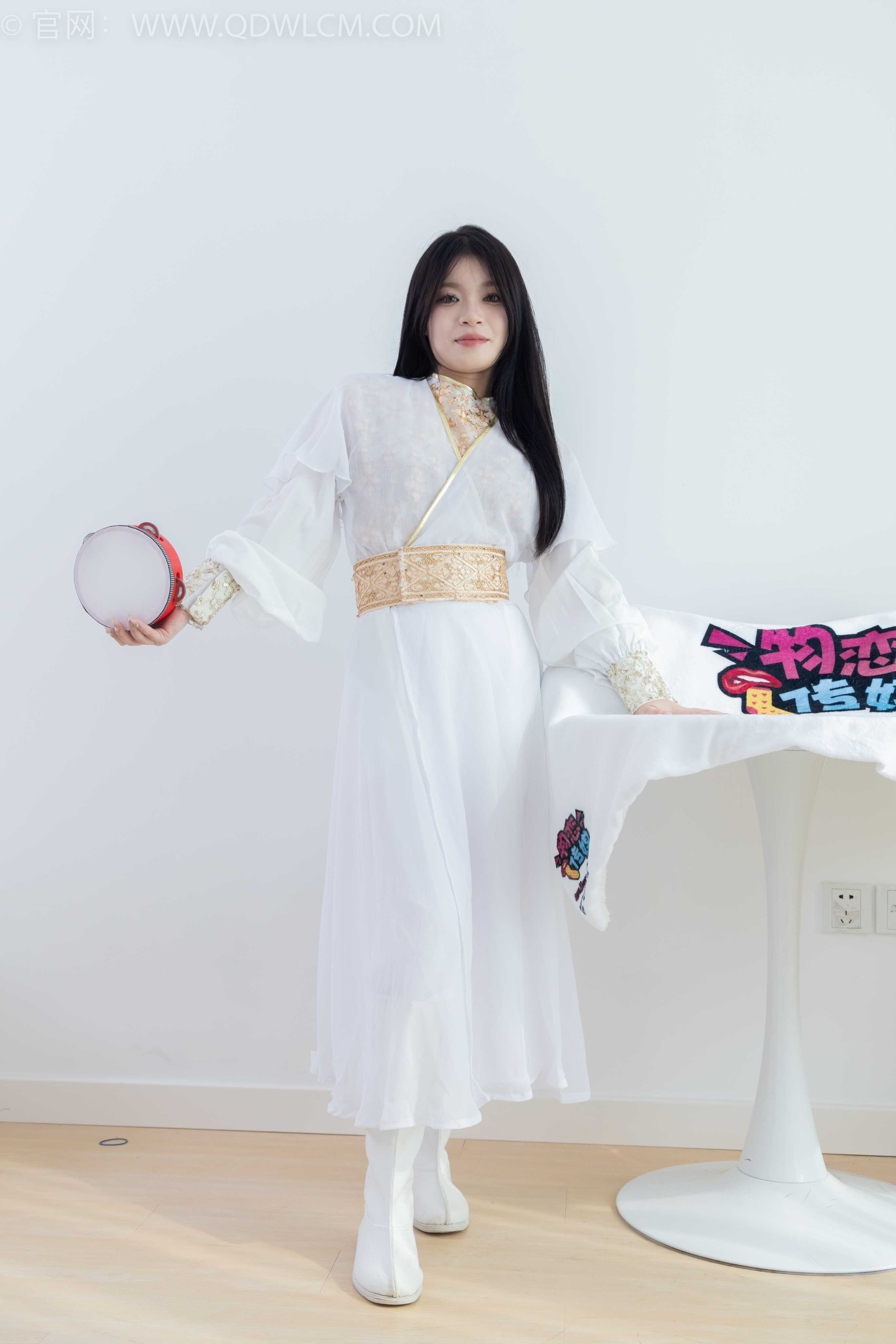 物恋传媒 NO.1796 闪闪-北国的春 [150P-1V-3.9G]