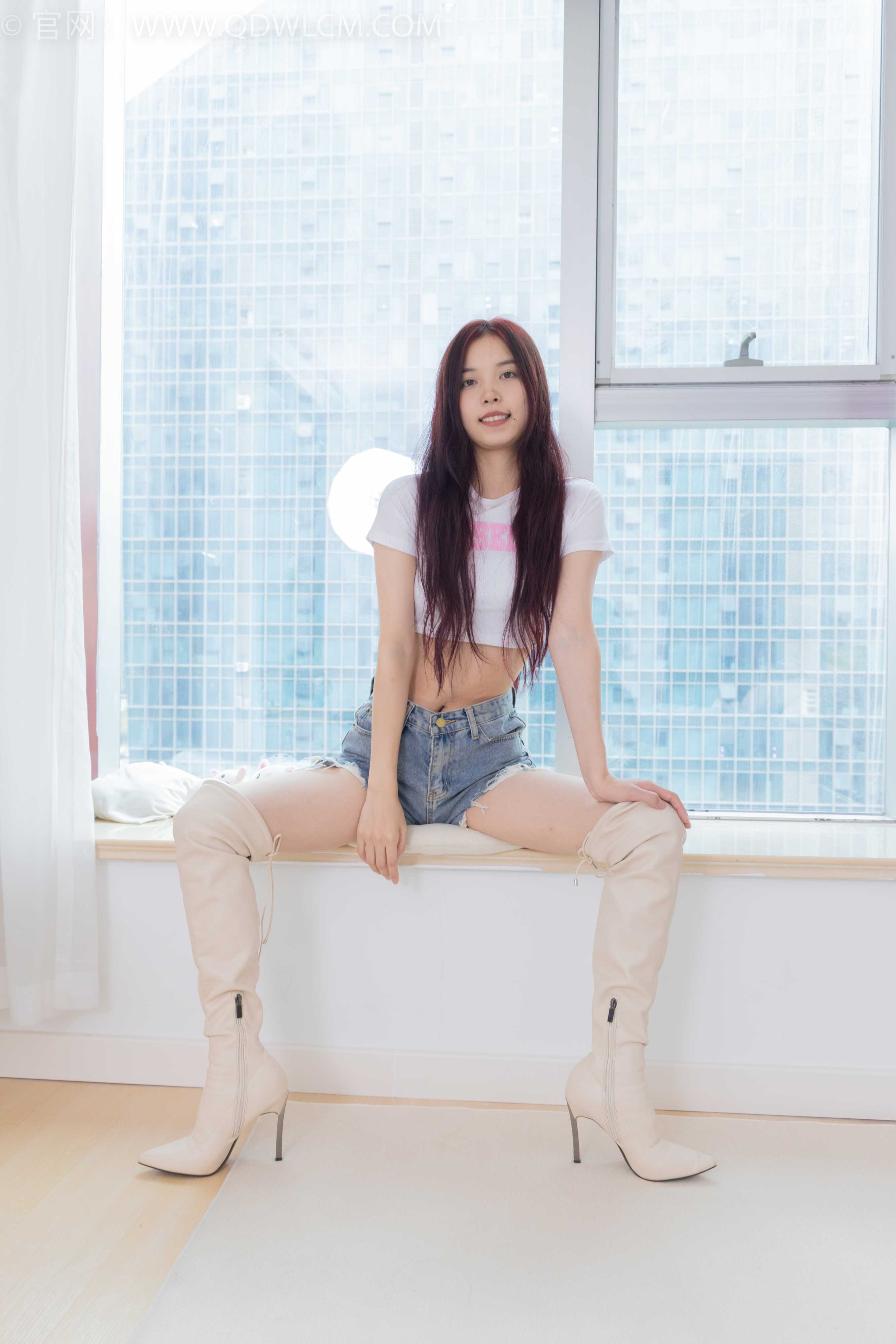 物恋传媒 NO.1798 茯苓-加州旅店 [180P-1V-4.43G]