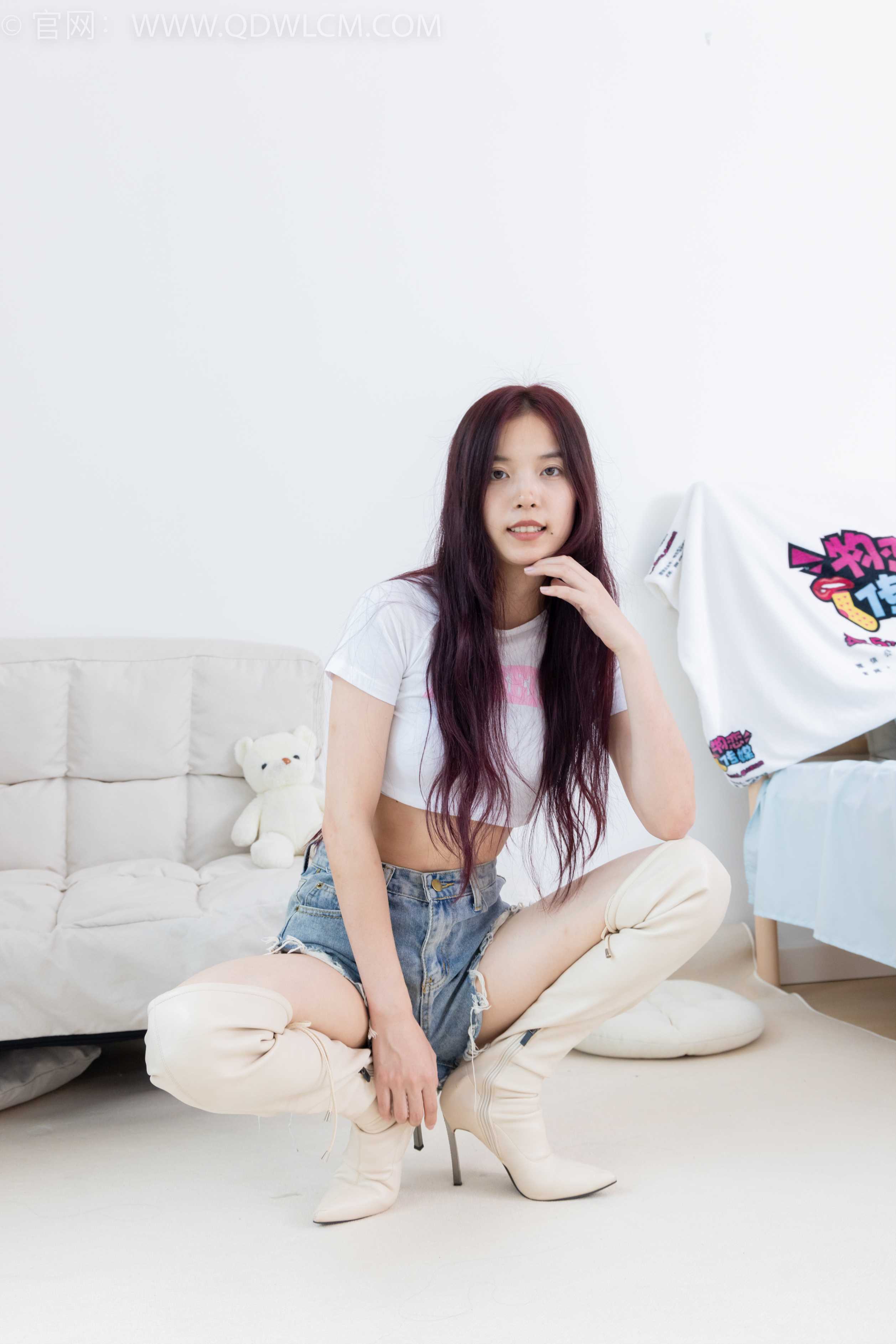 物恋传媒 NO.1798 茯苓-加州旅店 [180P-1V-4.43G]