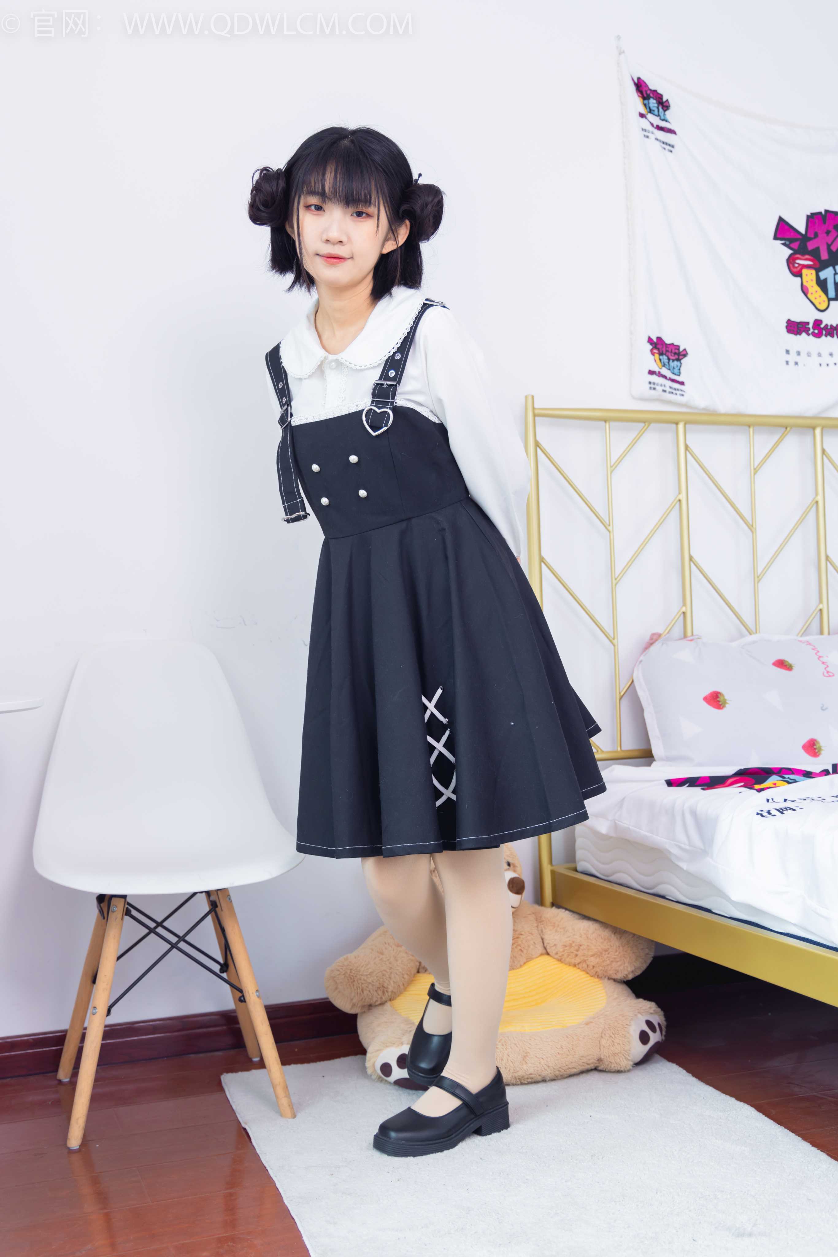 物恋传媒 NO.1799 暗月-爱笑的眼睛 [150P-1V-3.34G] 插图3