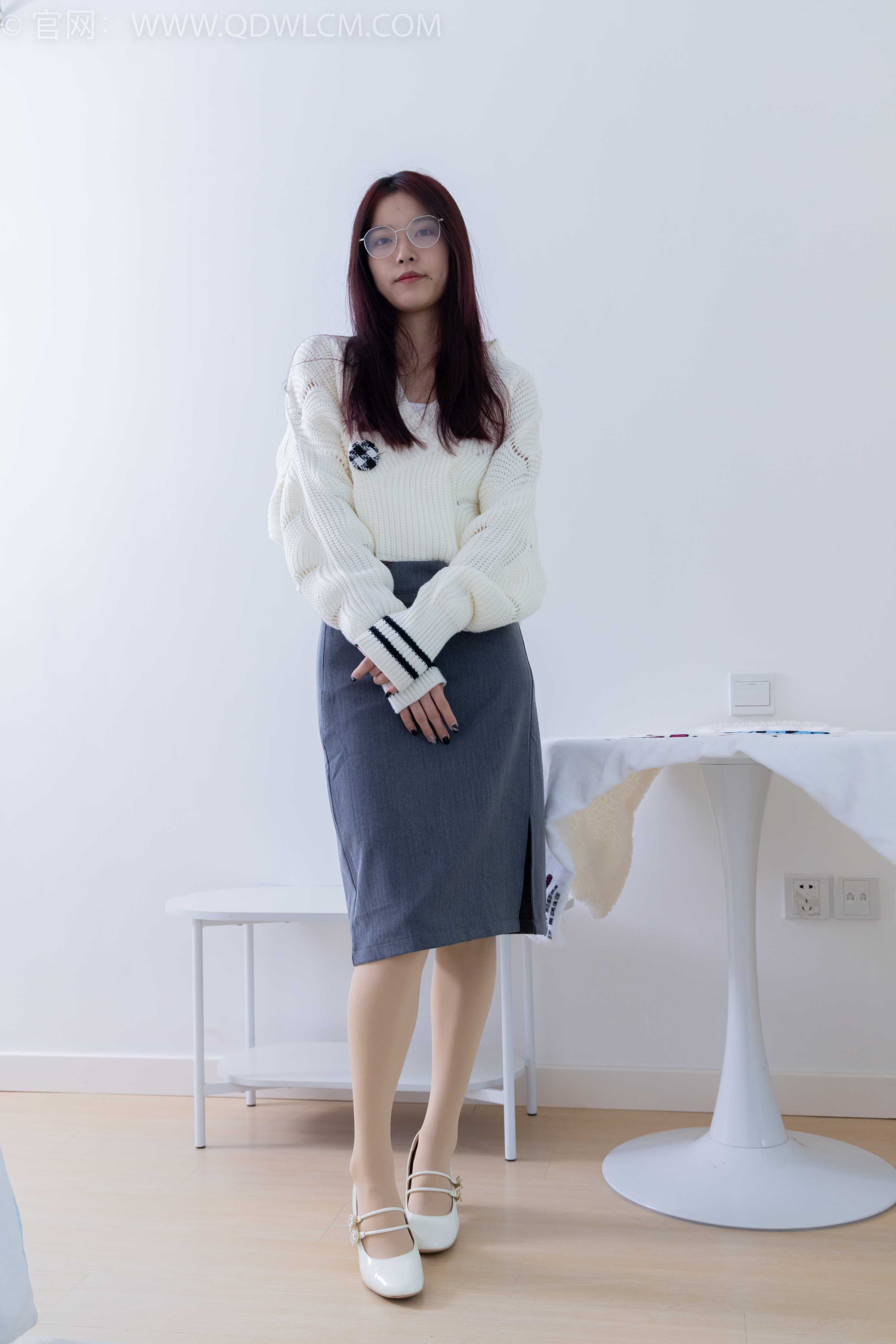 物恋传媒 NO.1803 茯苓-香水有毒 [170P-1V-5.17G]