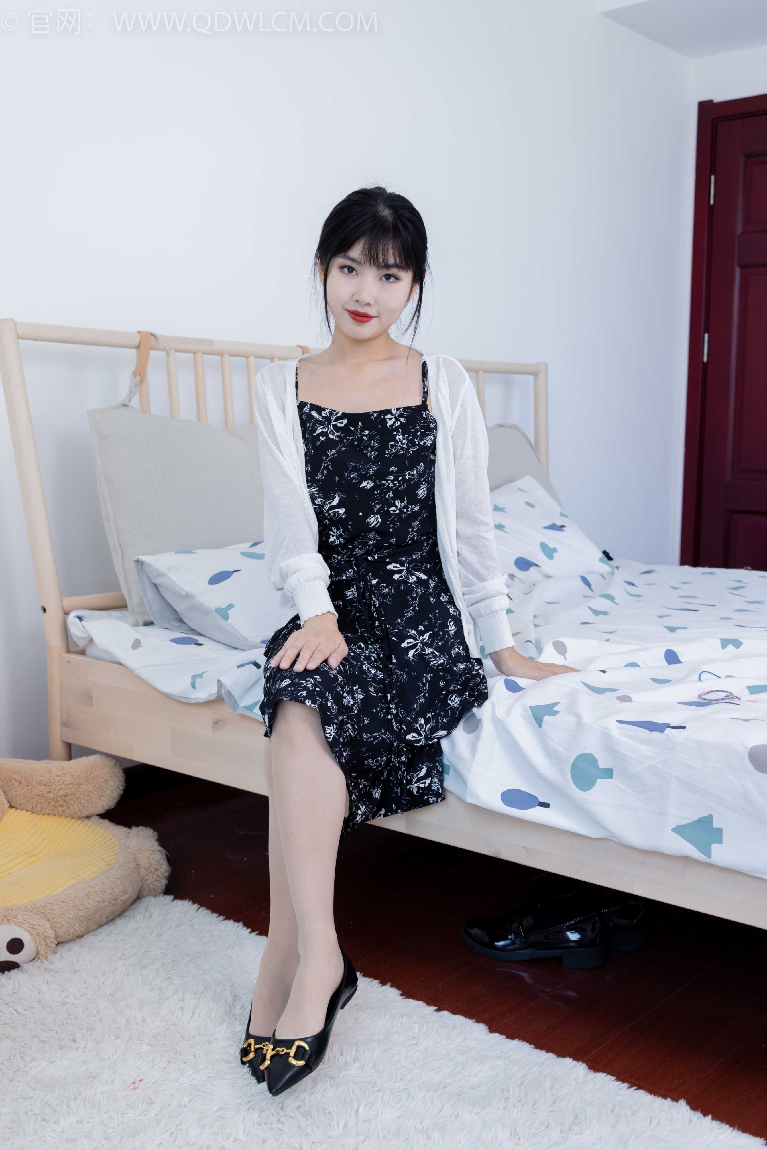 物恋传媒 NO.1815 米米-哥特式 [150P-1V-3.64G]