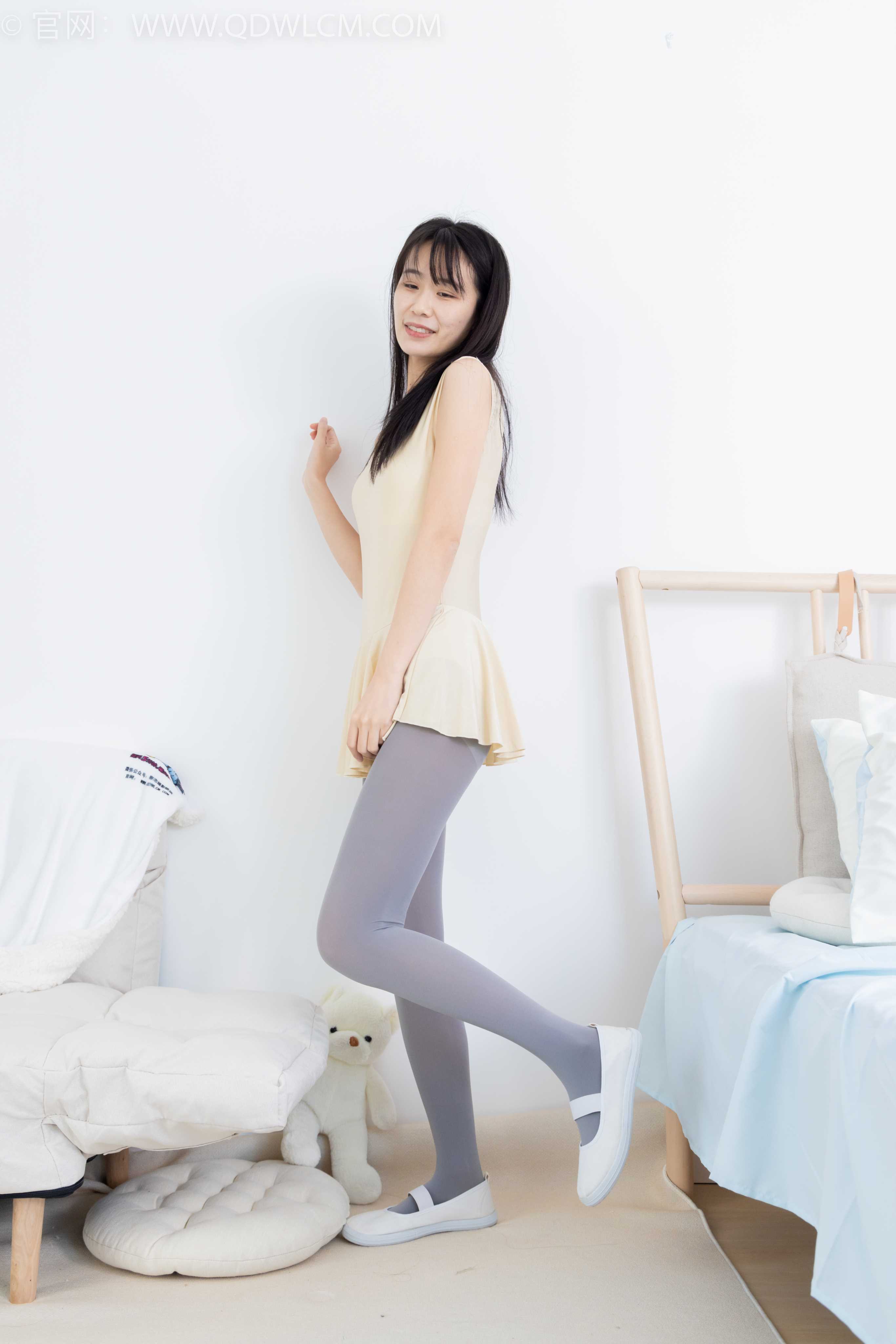 物恋传媒 NO.1823 菜菜-天鹅湖 [177P-1V-4.54G]