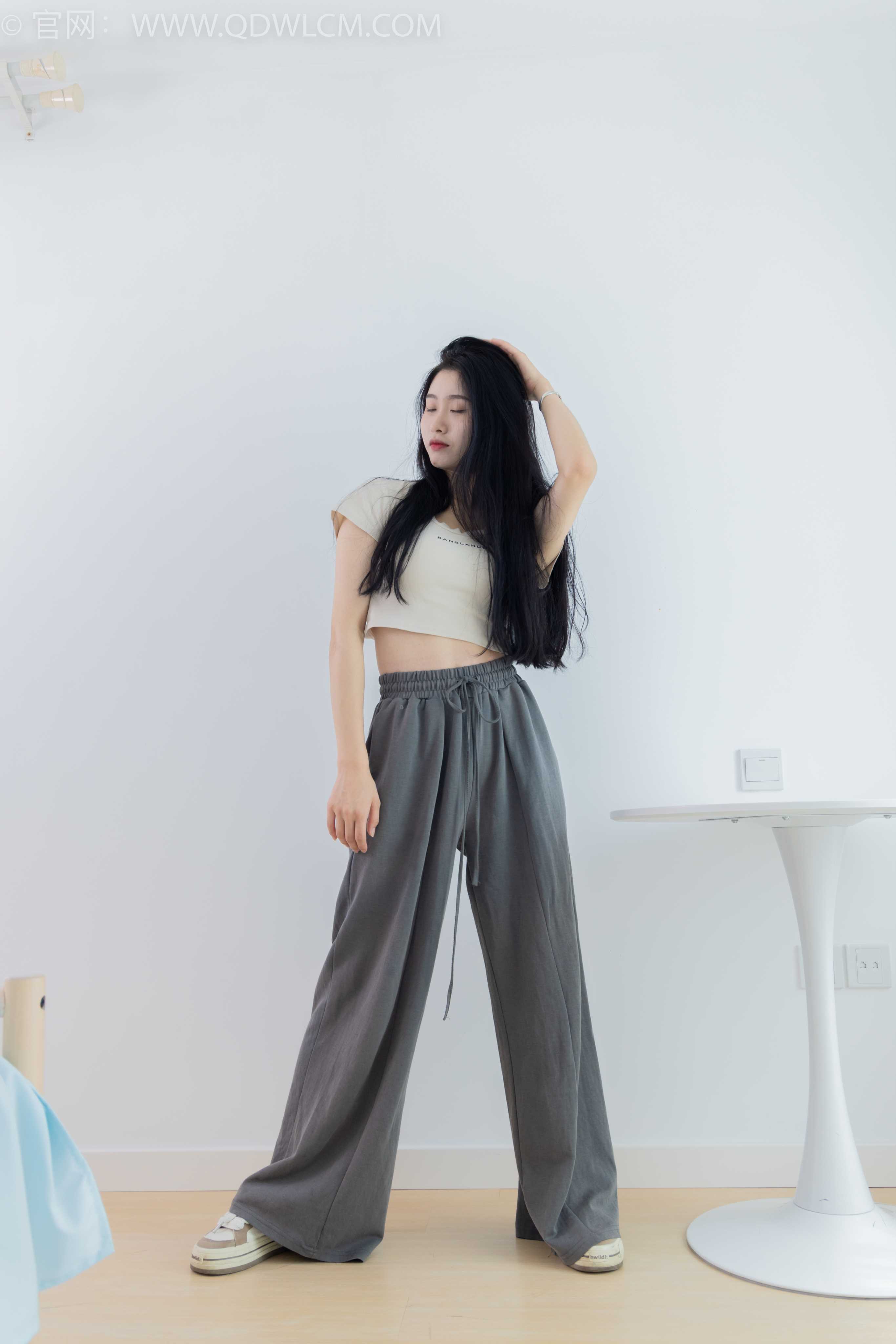 物恋传媒 NO.1826 绒绒-漫天飞雪 [150P-1V-3.51G]