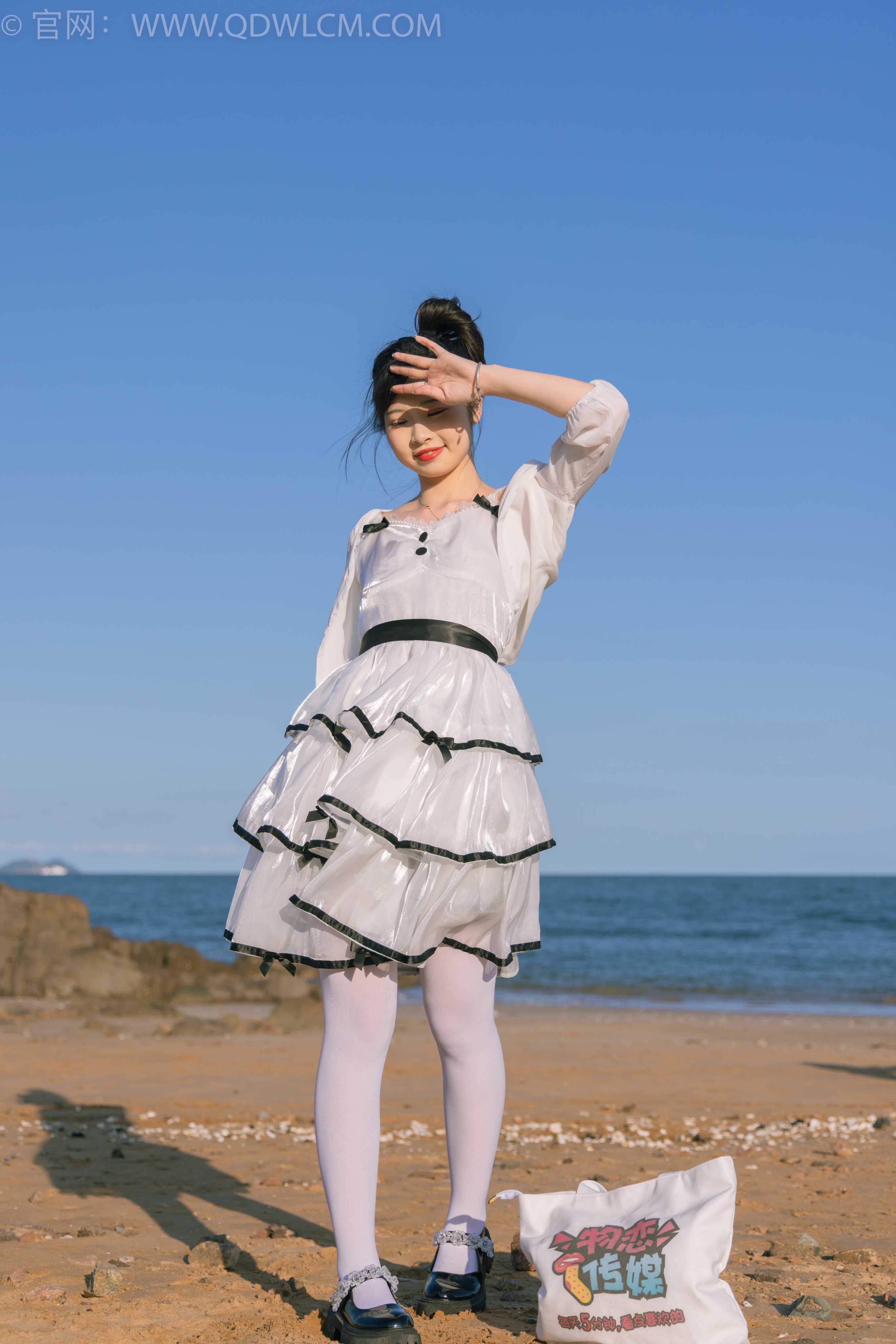 物恋传媒 NO.1828 挽挽-海上月 [150P-1V-4.07G]