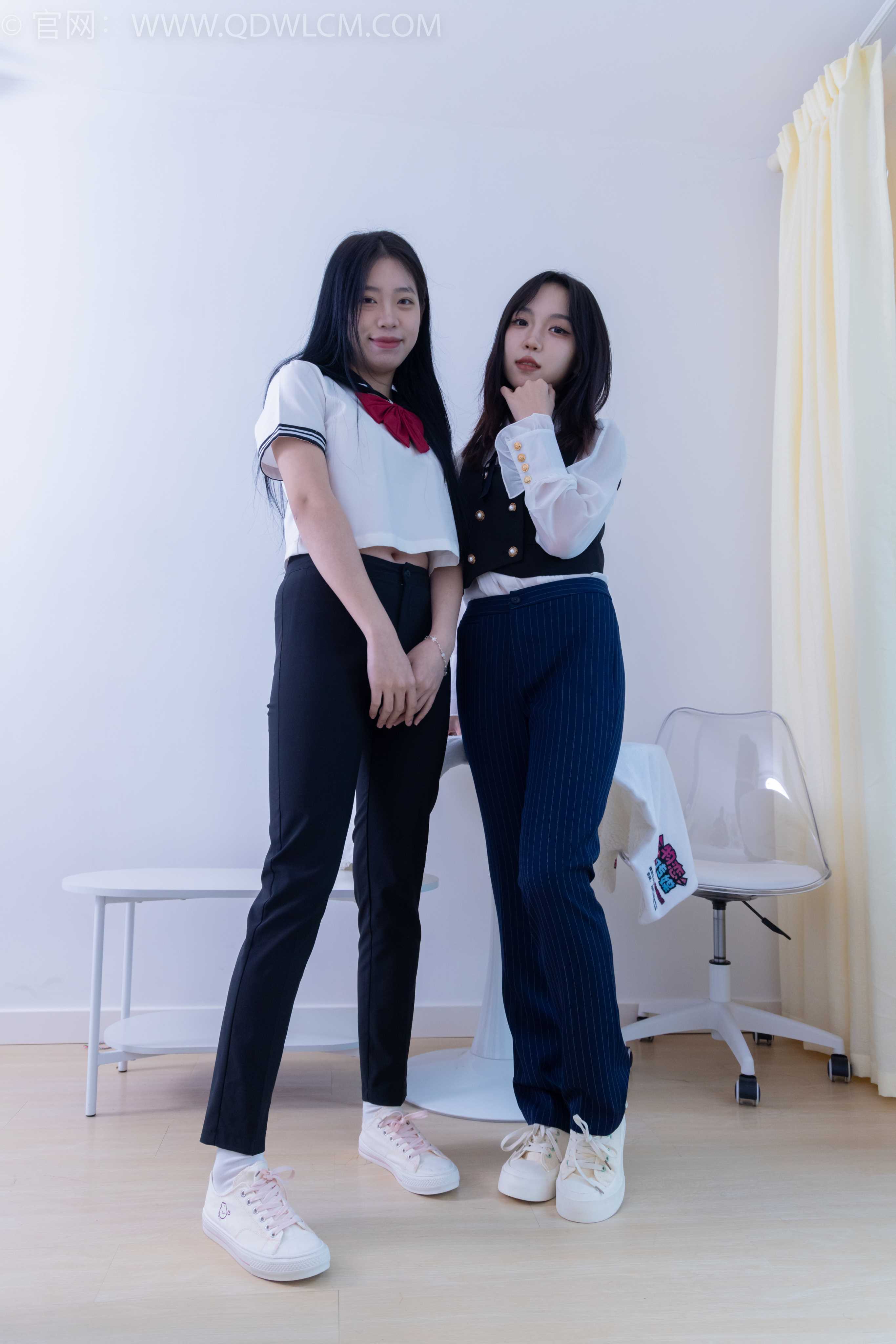 物恋传媒 NO.1835 纱纱&amp;小谷-微风拂过 [195P-1V-6.9G]