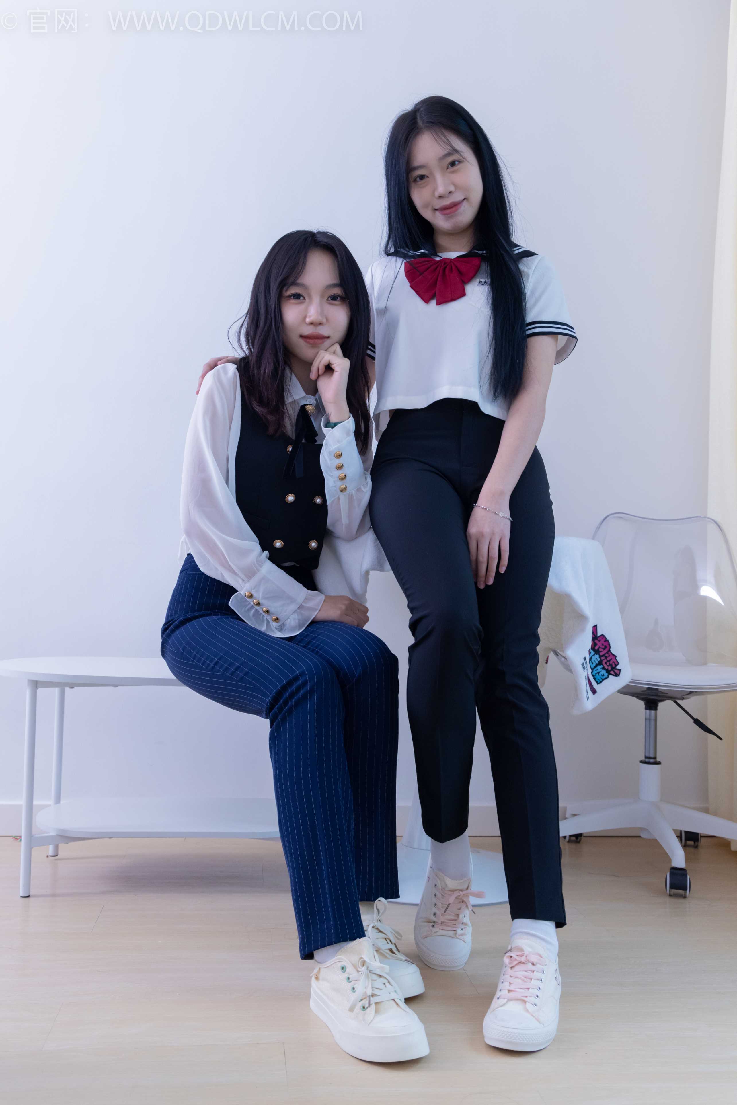 物恋传媒 NO.1835 纱纱&amp;小谷-微风拂过 [195P-1V-6.9G]