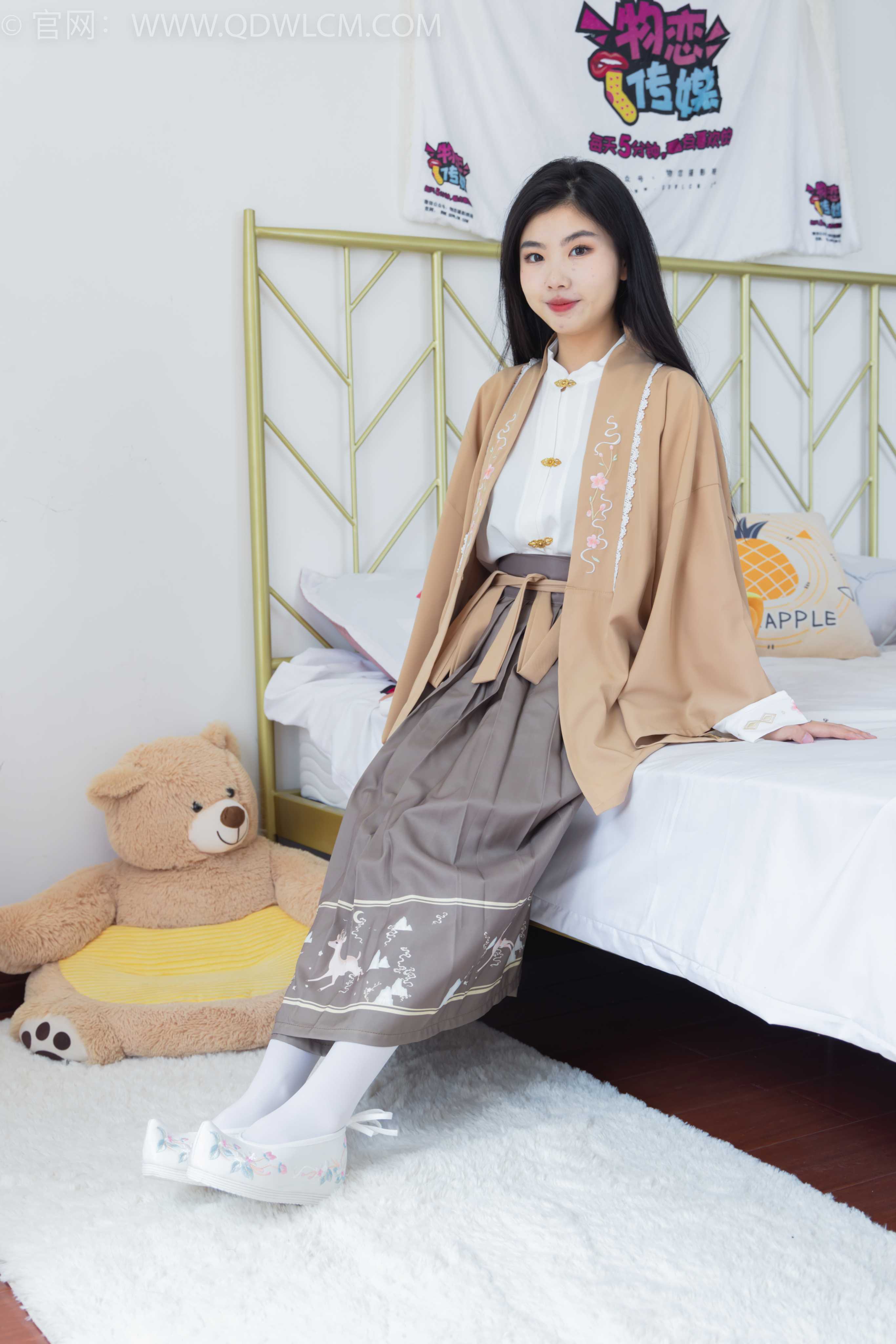 物恋传媒 NO.1849 米米-小家碧玉（盲盒4） [150P-1V-2.64G] 插图2