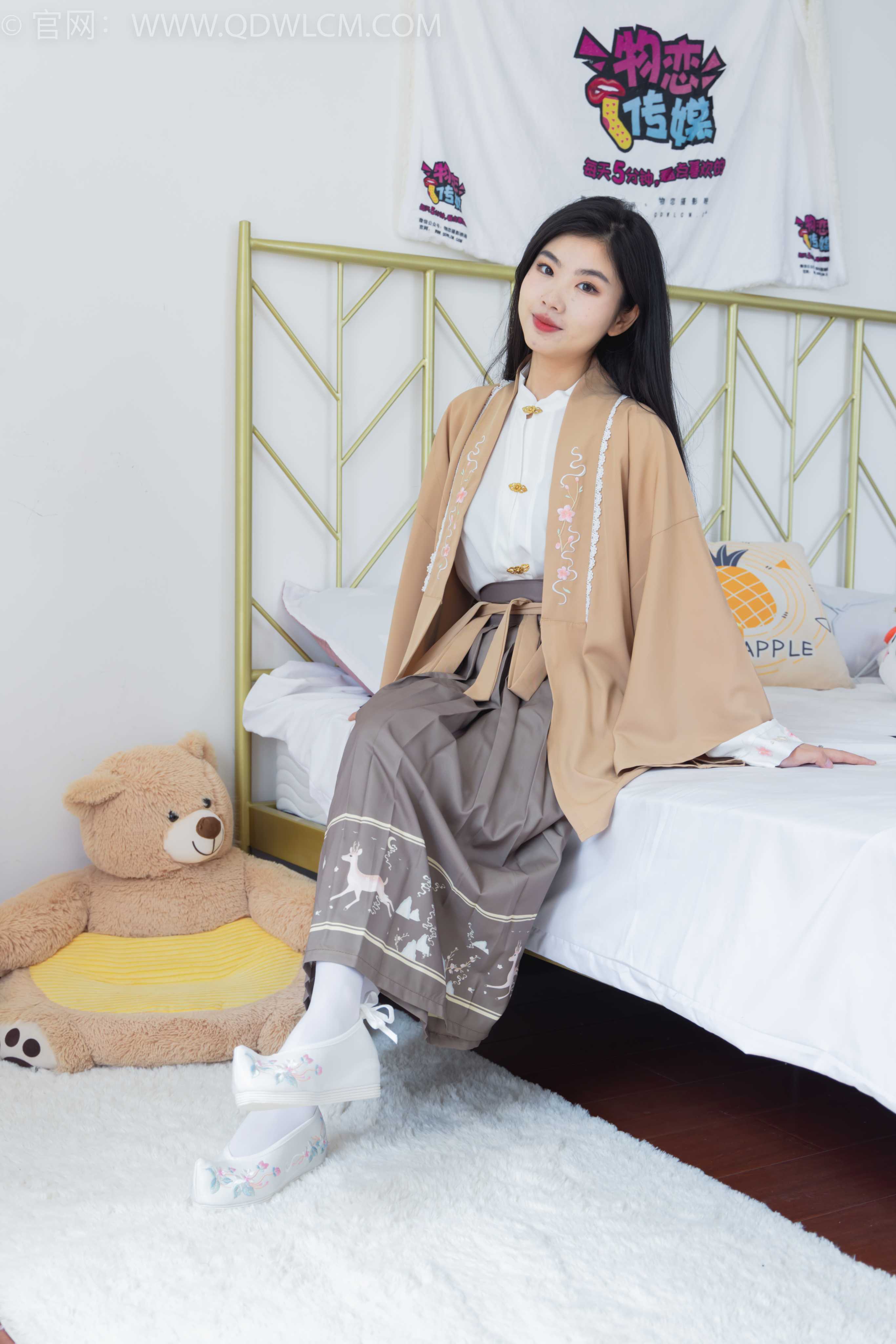 物恋传媒 NO.1849 米米-小家碧玉（盲盒4） [150P-1V-2.64G] 插图3