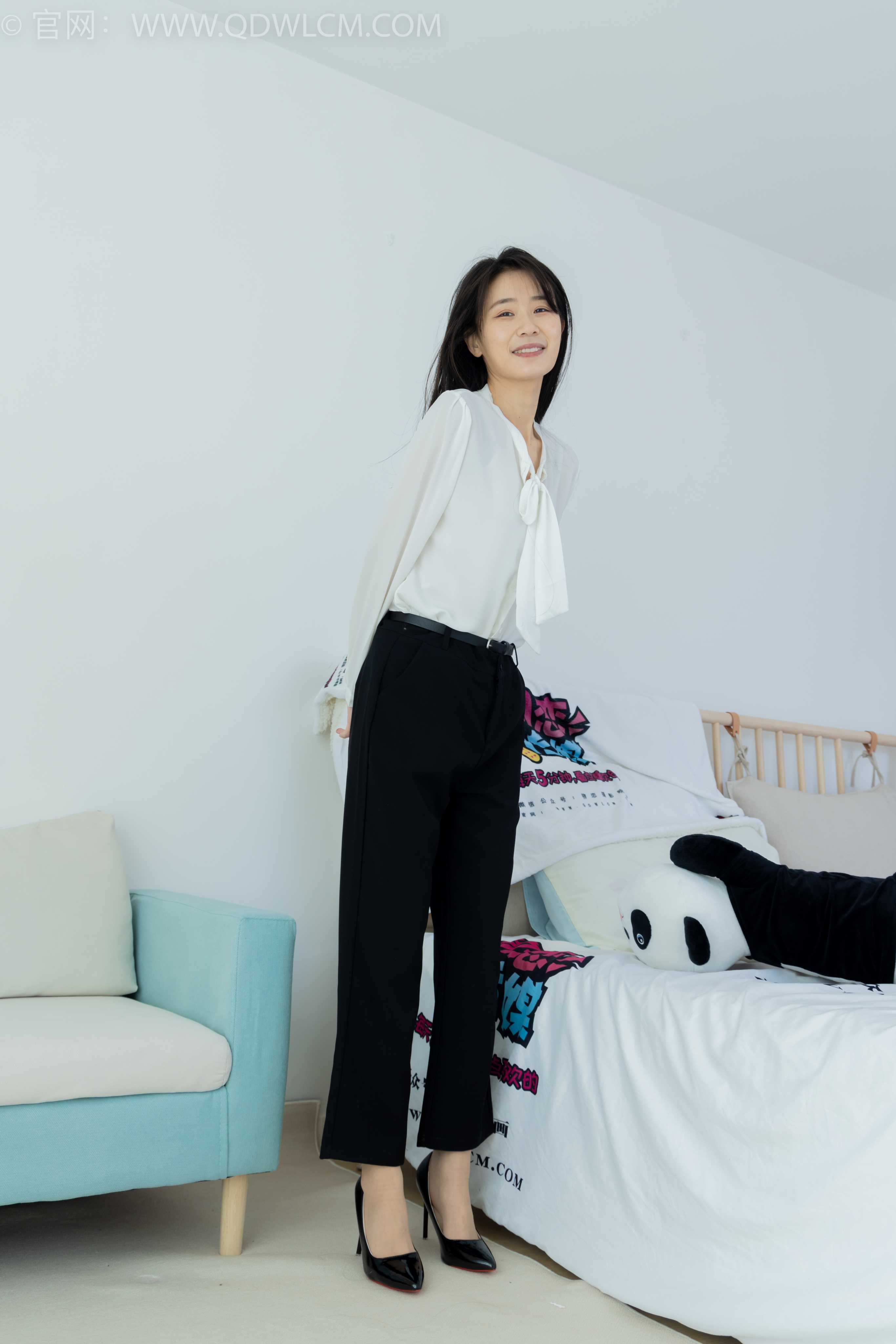 物恋传媒 NO.1856 菜菜-万物复苏 [170P-1V-4.24G]