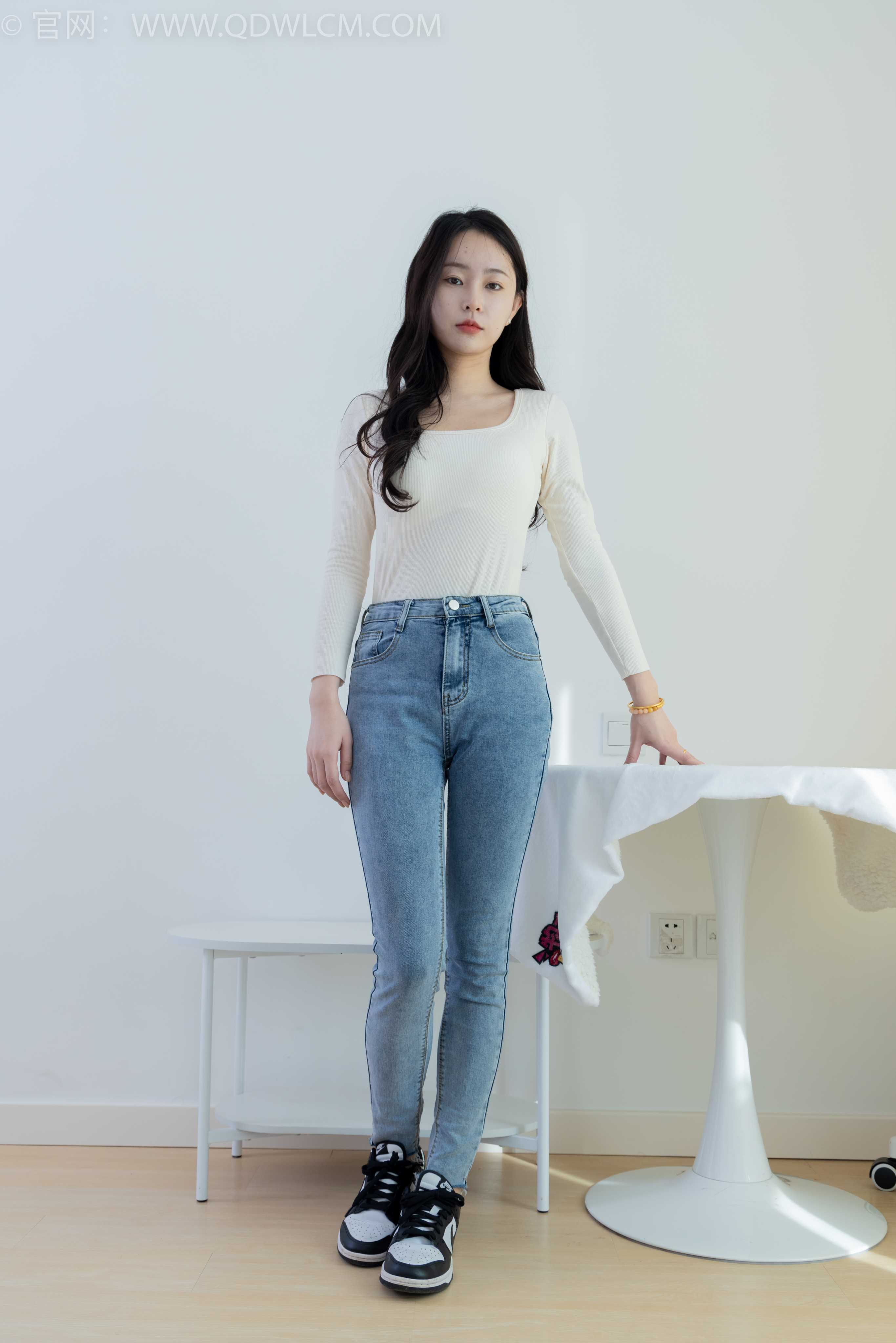 物恋传媒 NO.1861 美兔-放纵的滋味 [270P-1V-6.53G]