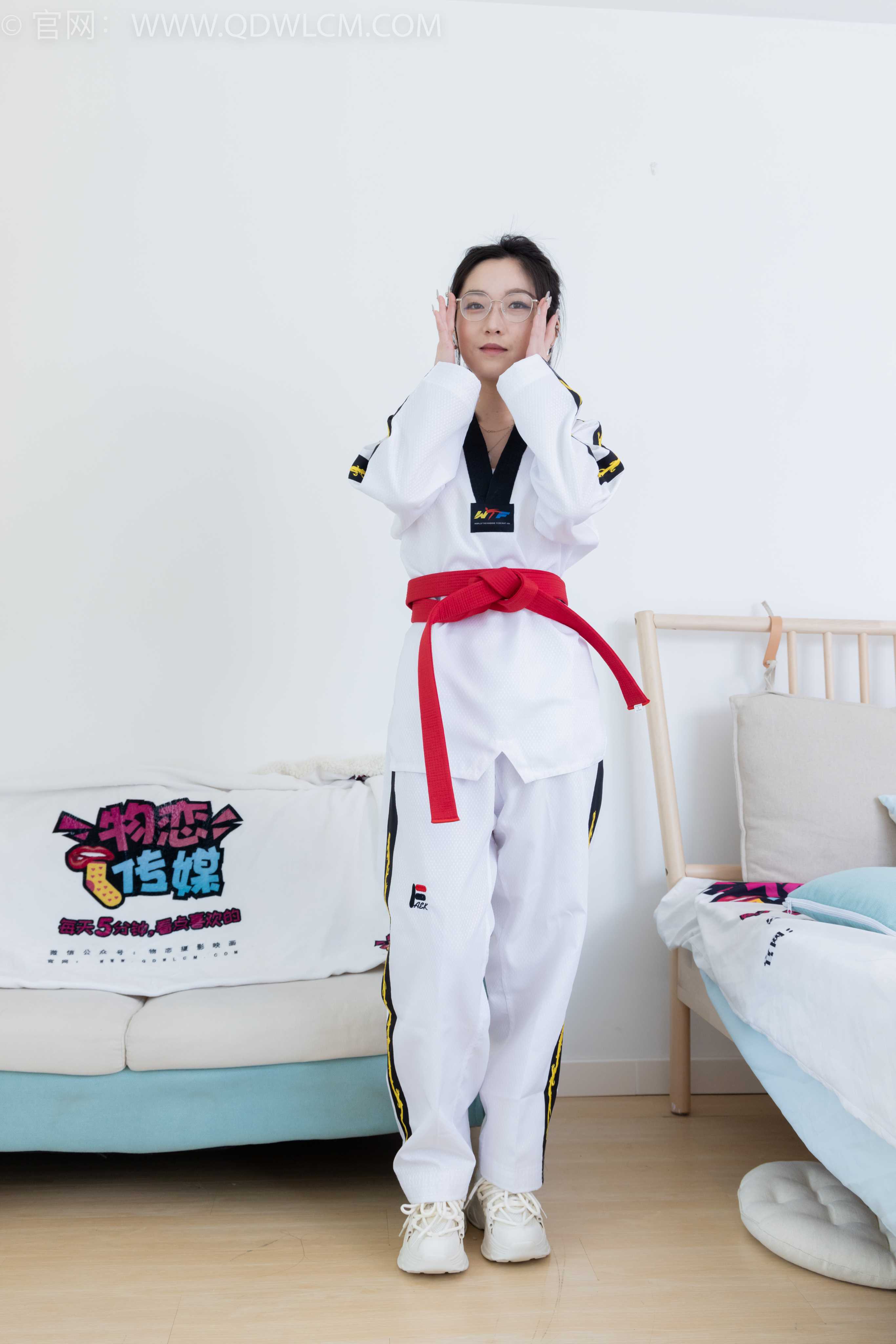 物恋传媒 NO.1867 川川-予你同行 [180P-1V-4.71G]