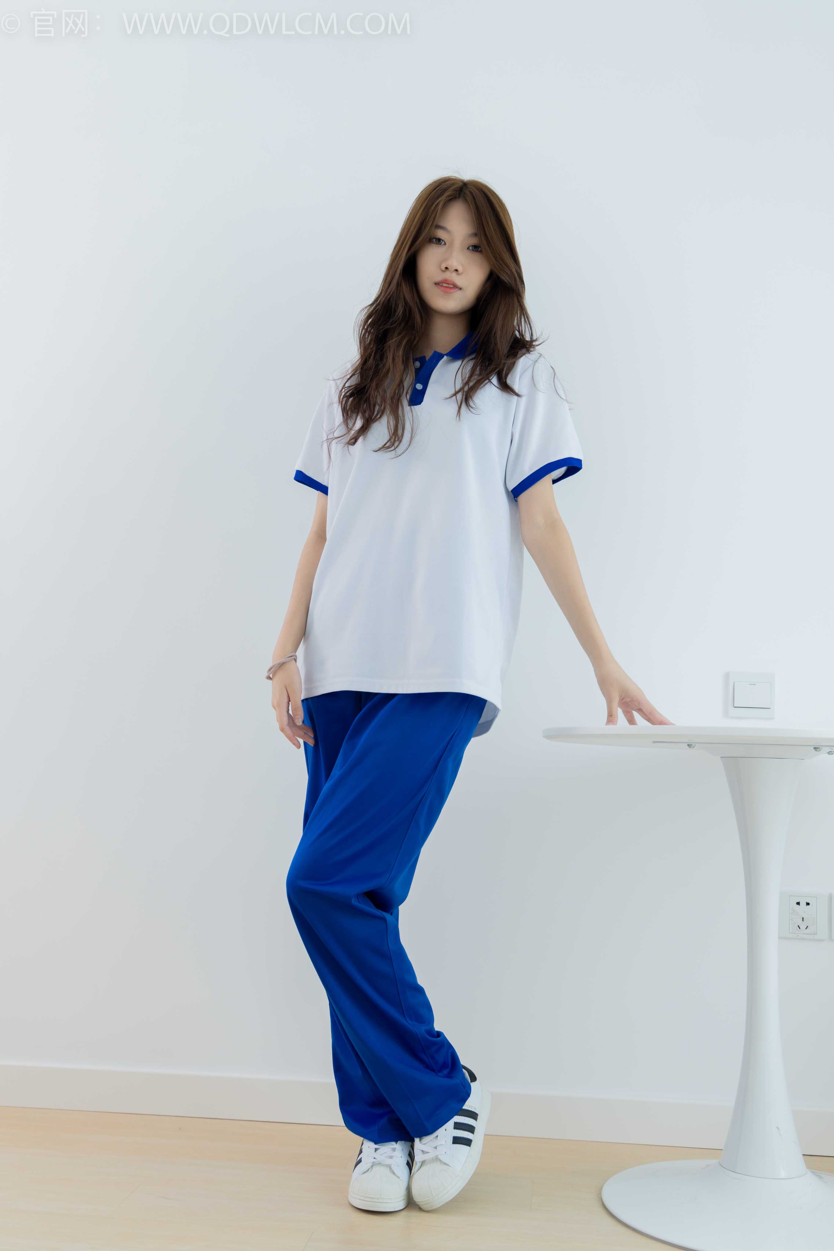 物恋传媒 NO.1873 纤纤-繁花似锦 [160P-1V-3.71G]