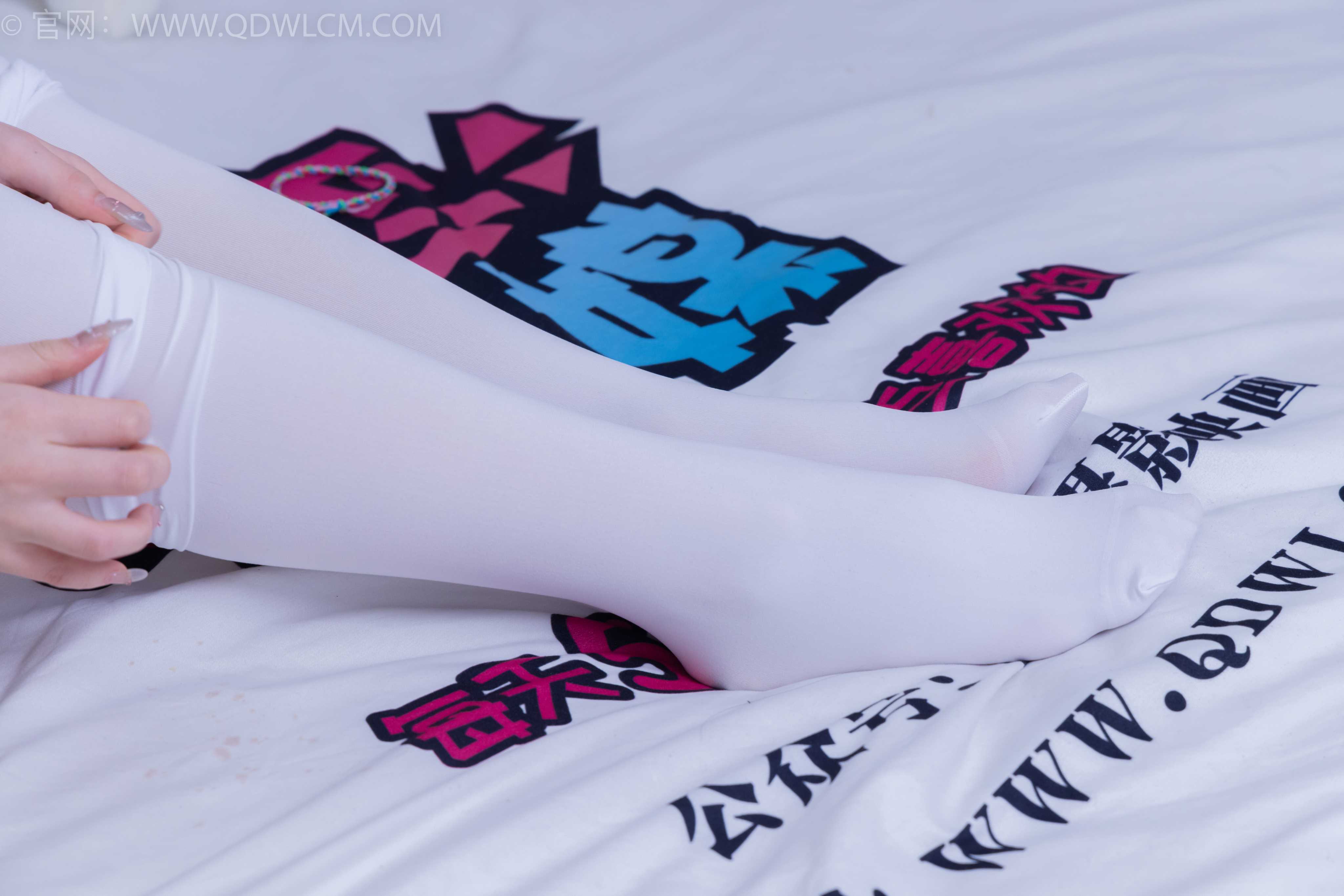 物恋传媒 NO.1877 嘉木-桃之夭夭 [158P-1V-4.48G]