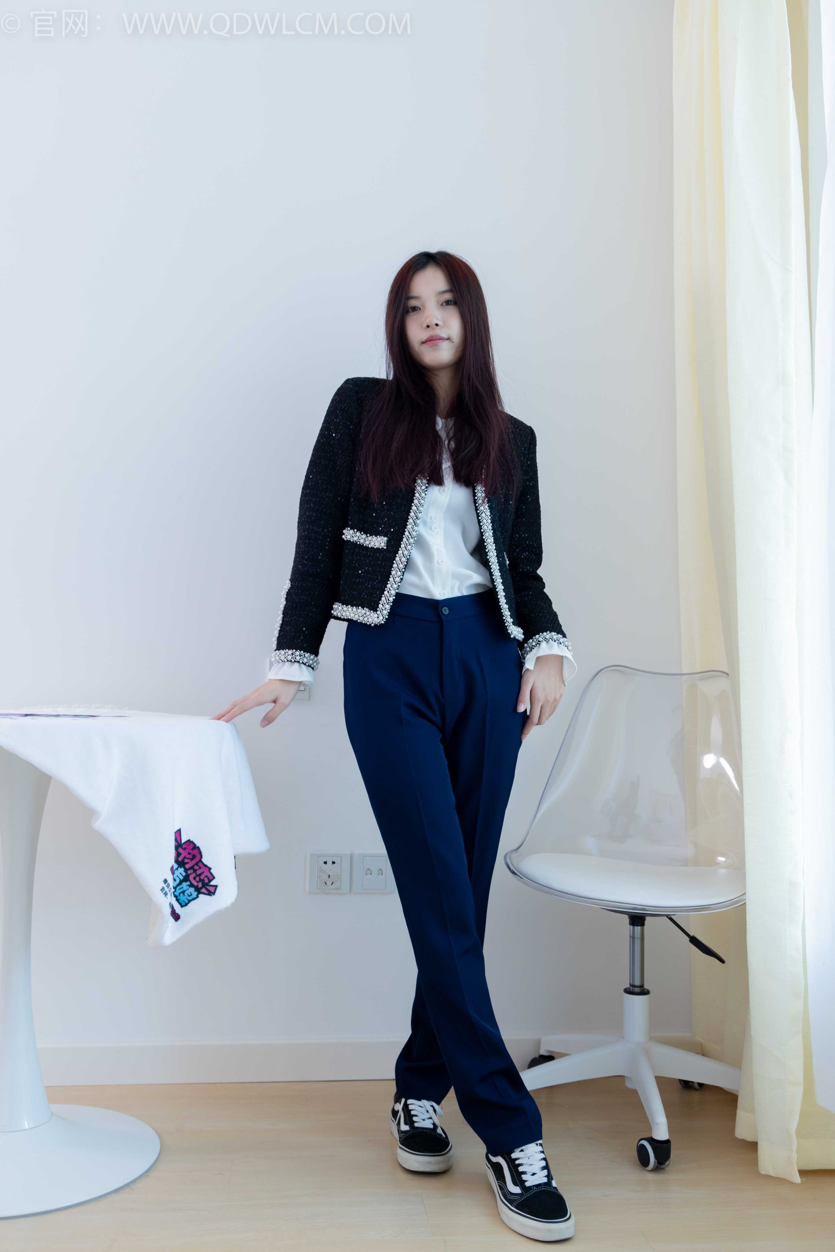 物恋传媒 NO.1882 茯苓-夜幕 [170P-1V-4.51G]