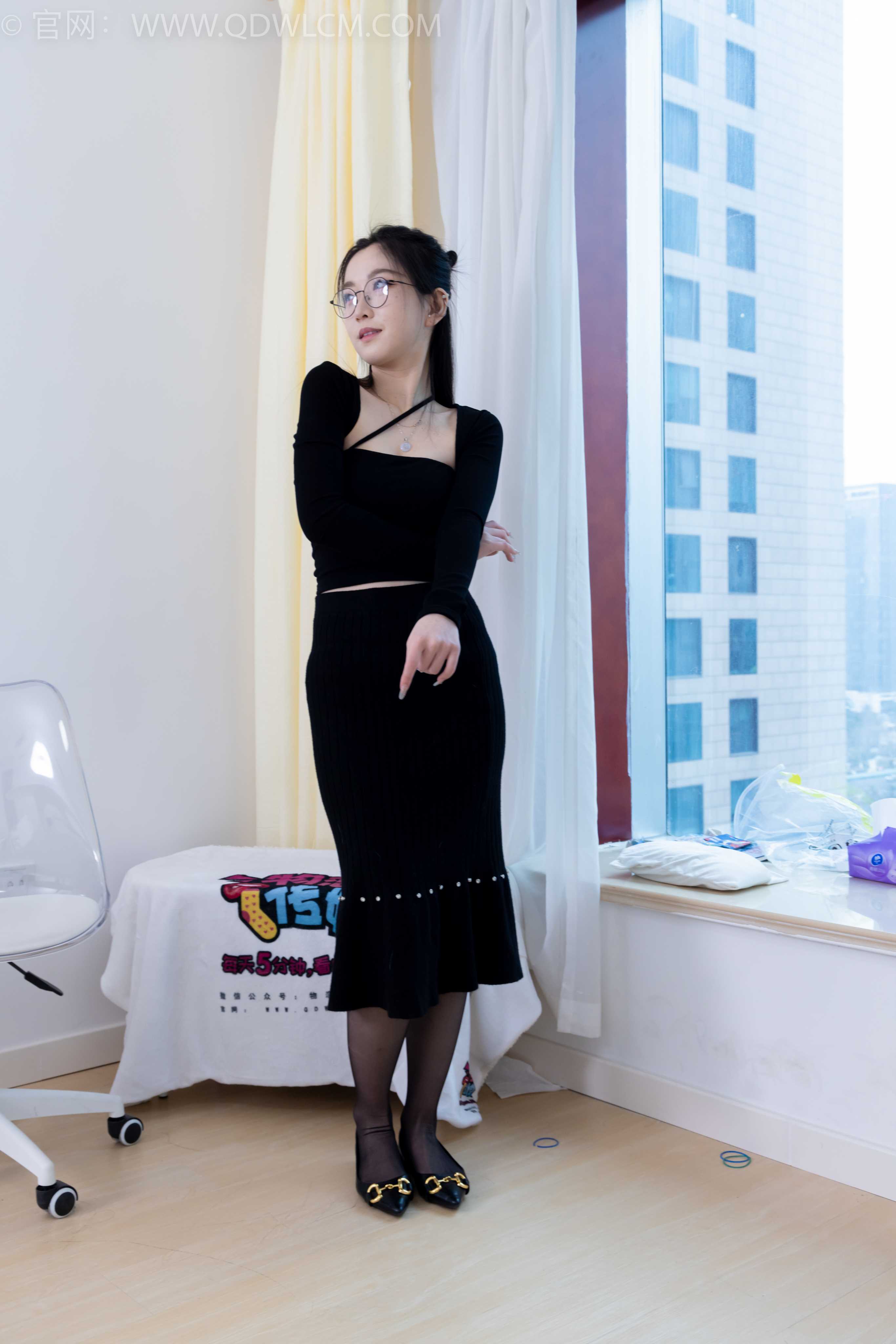 物恋传媒 NO.1891 川川-零星散落 [190P-1V-4.95G]