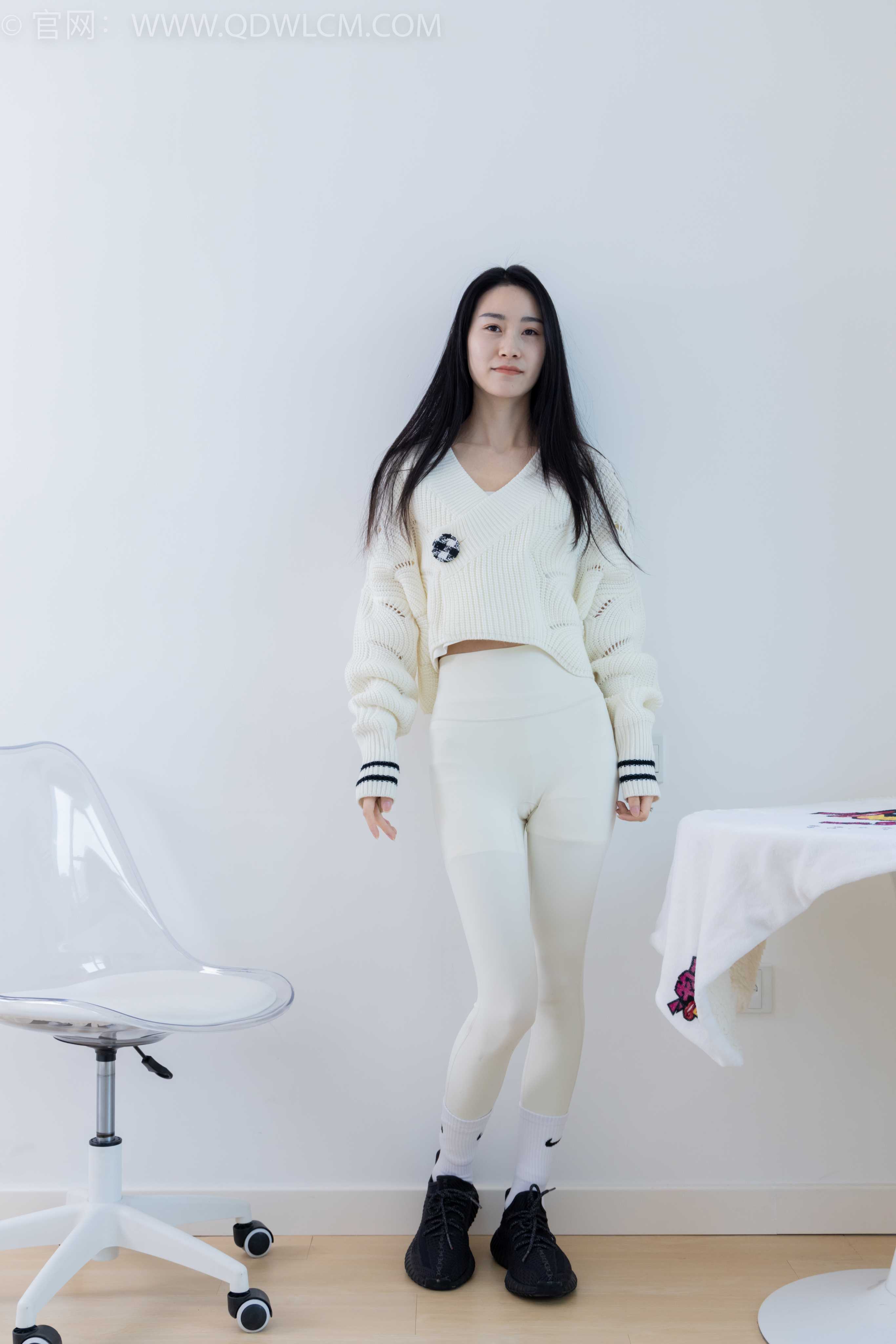 物恋传媒 NO.1900 果汁-白桃乌龙 [190P-1V-5.63G]