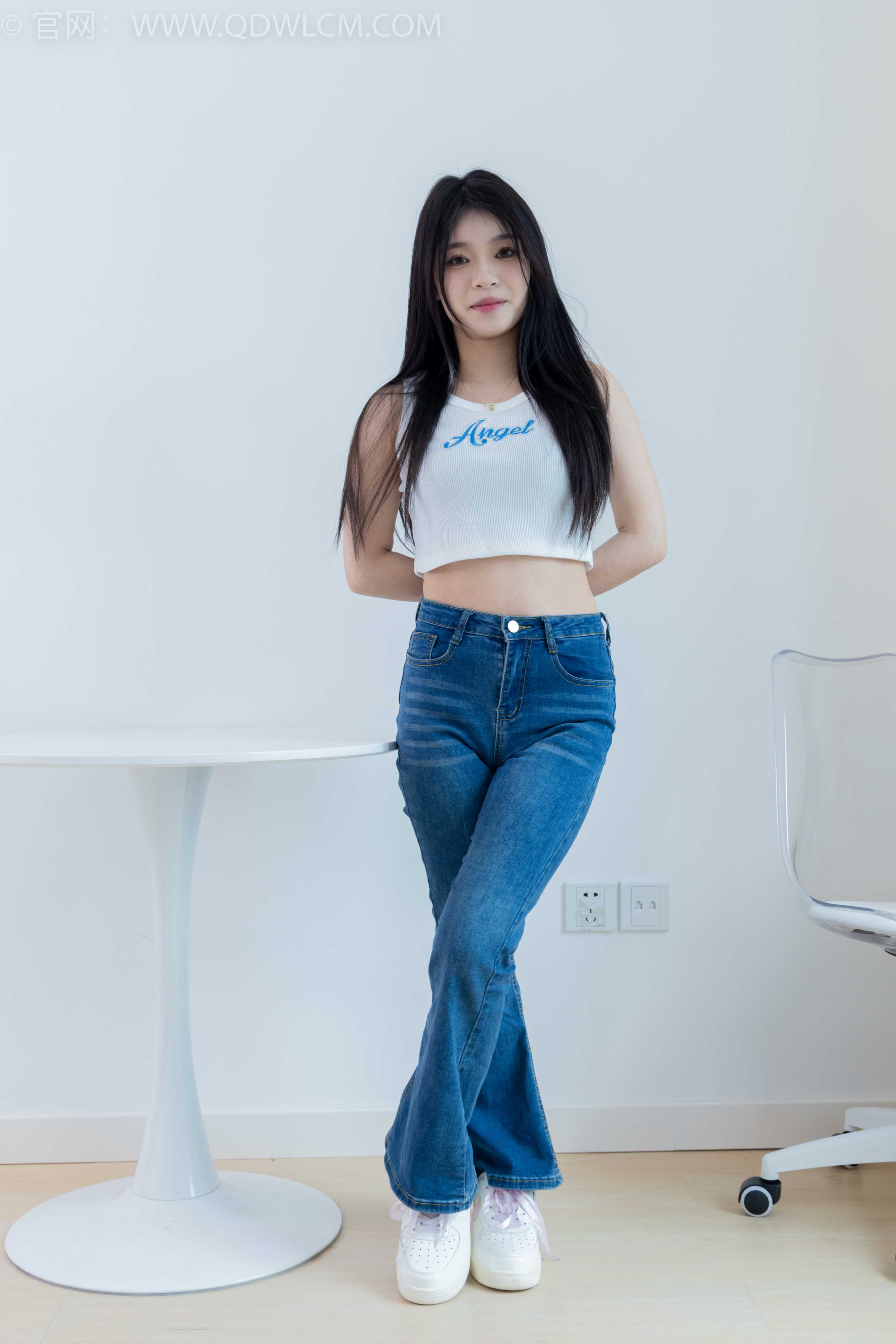 物恋传媒 NO.1903 闪闪-季节的更迭 [160P-1V-4.35G]