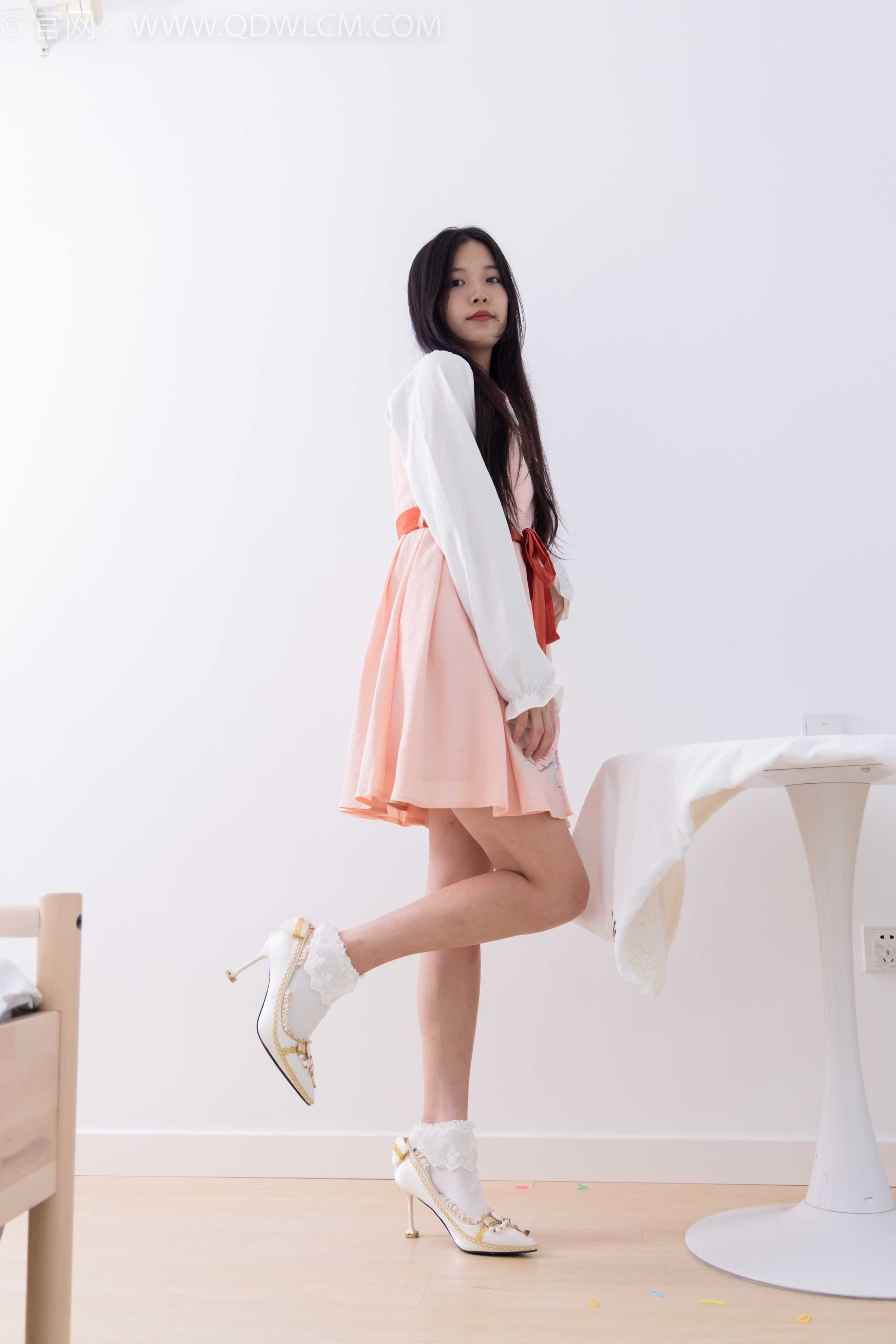 物恋传媒 NO.1908 茯苓-暮色苍茫 [200P-1V-5.07G]