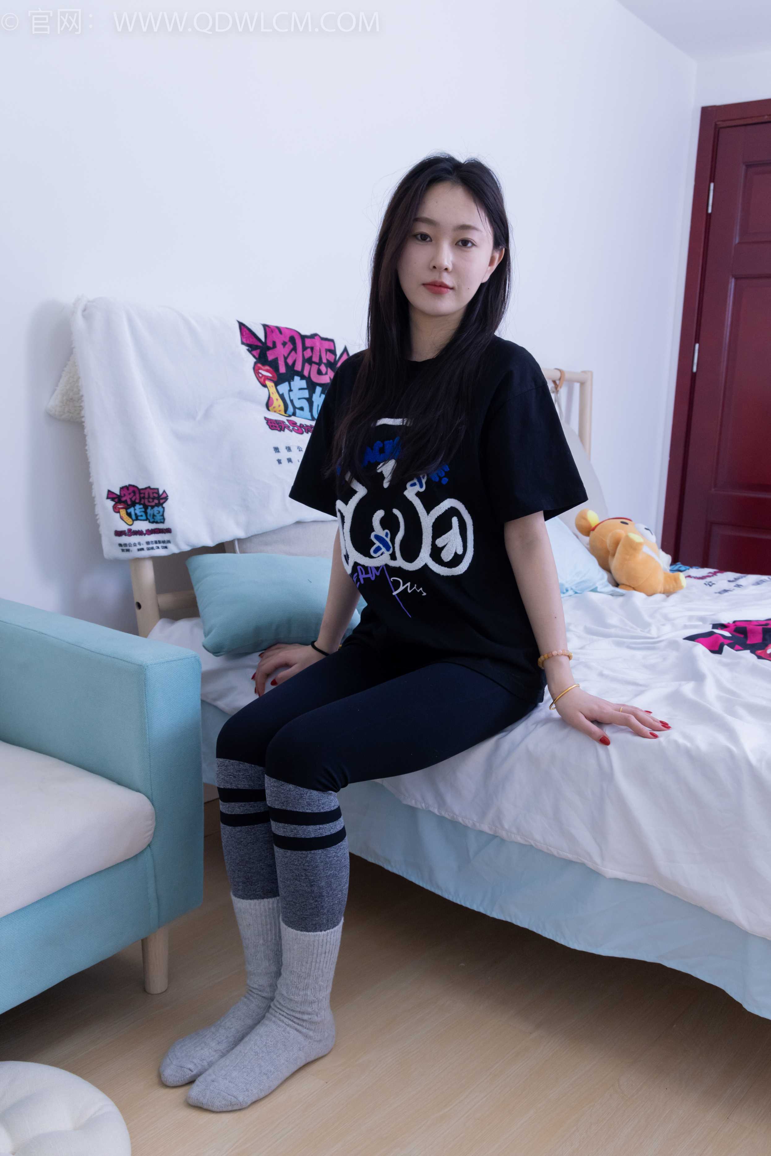 物恋传媒 NO.1912 美兔-踏青之旅 [155P-1V-4.79G]