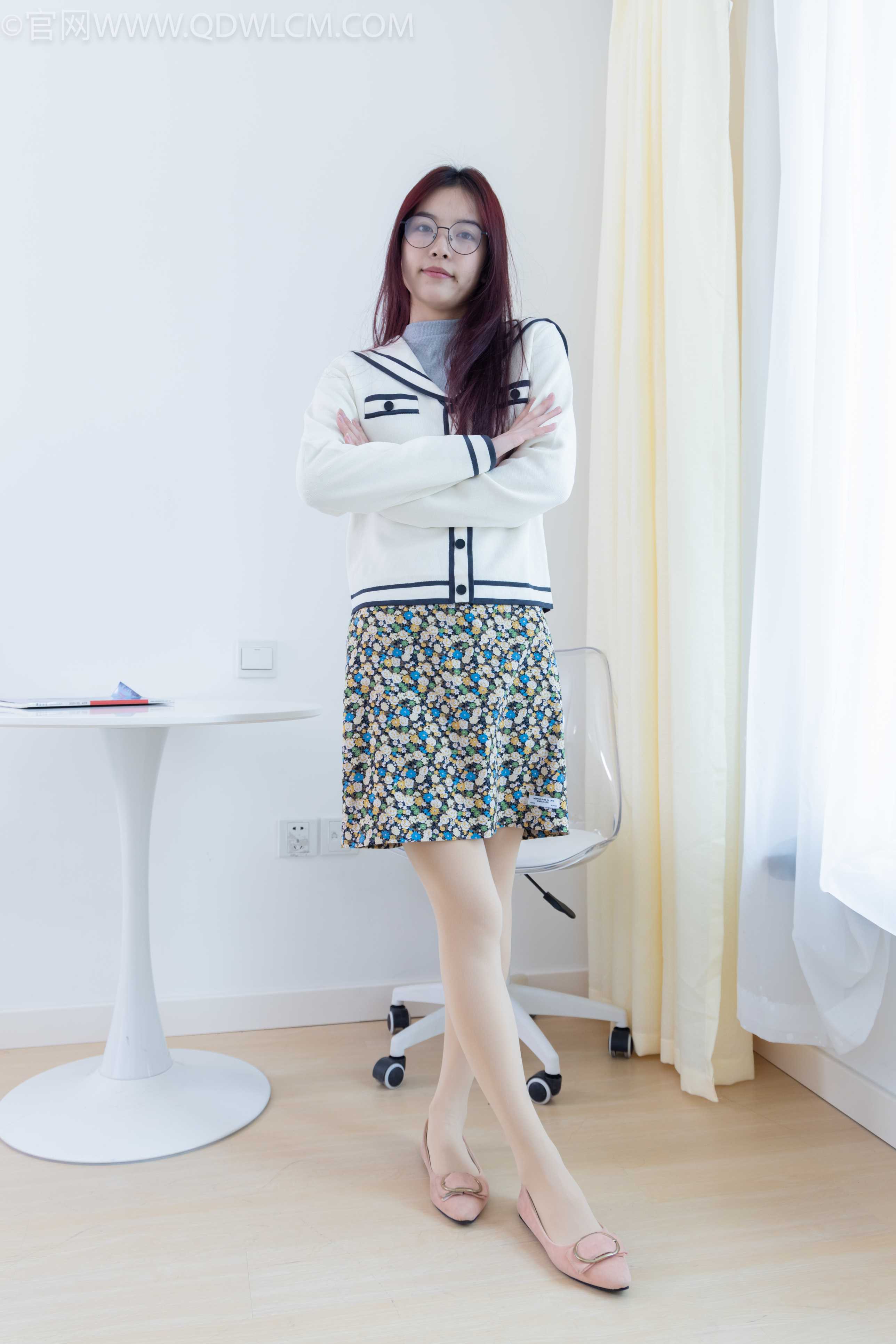 物恋传媒 NO.1931 茯苓-春日花朵 [156P-1V-4.23G]