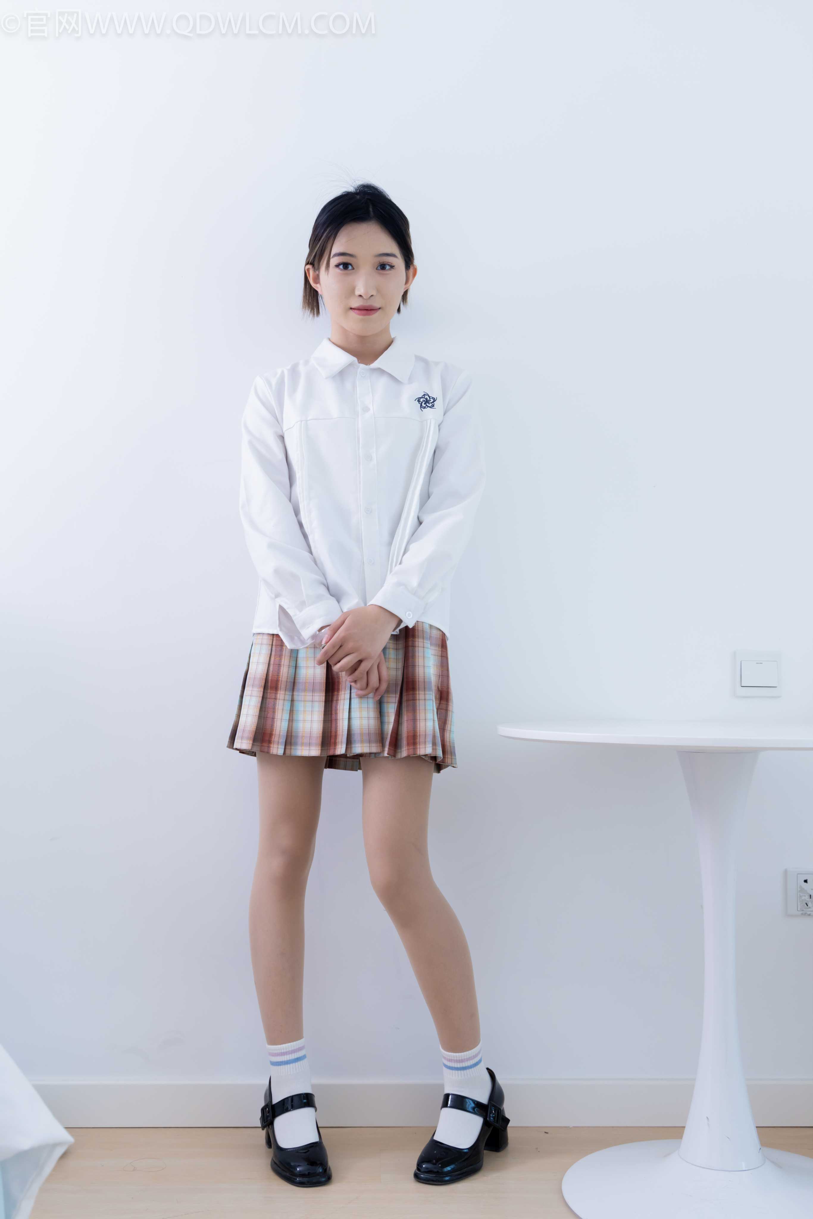 物恋传媒 NO.1934 茹茹-山茶花 [156P-1V-3.75G]