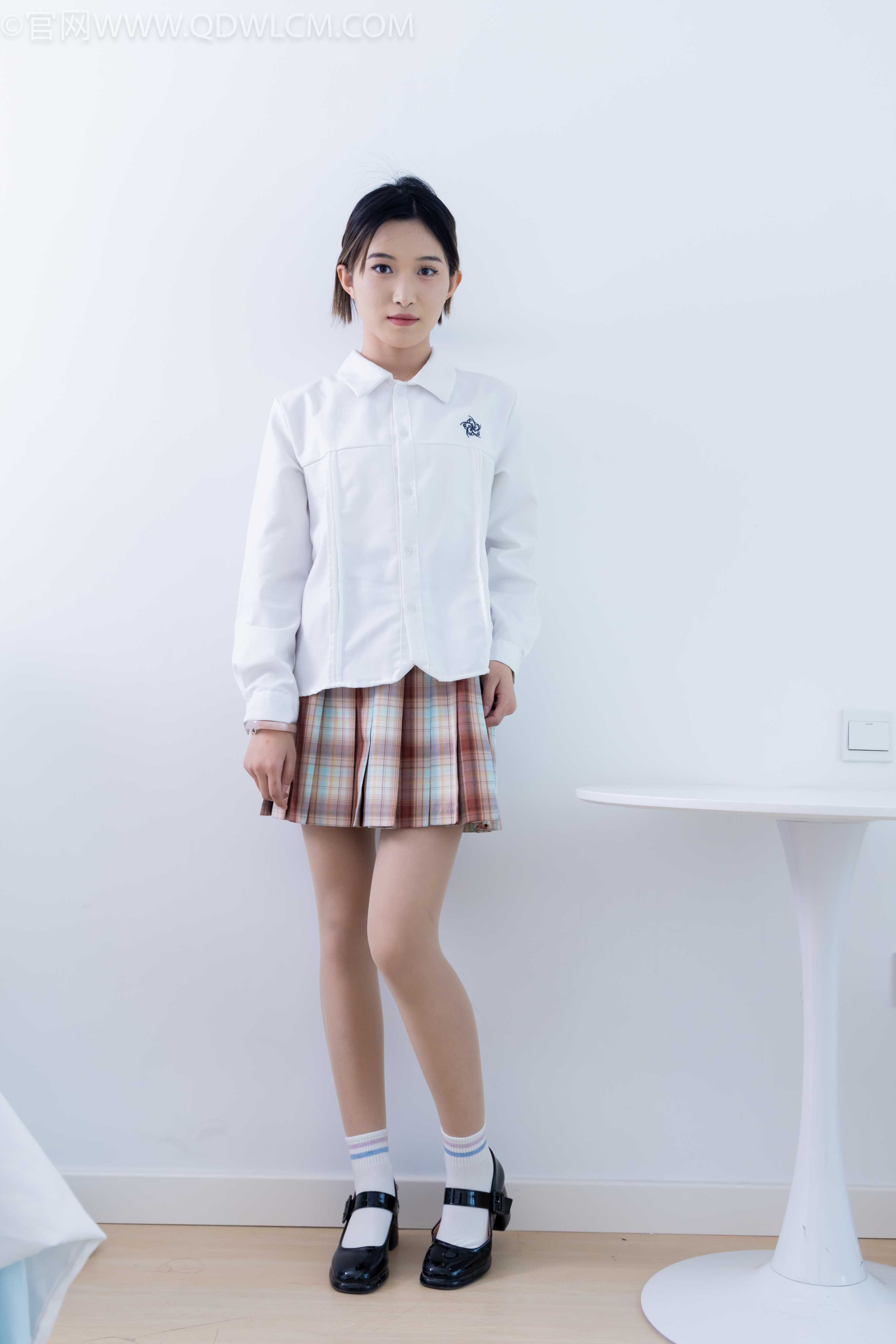 物恋传媒 NO.1934 茹茹-山茶花 [156P-1V-3.75G]