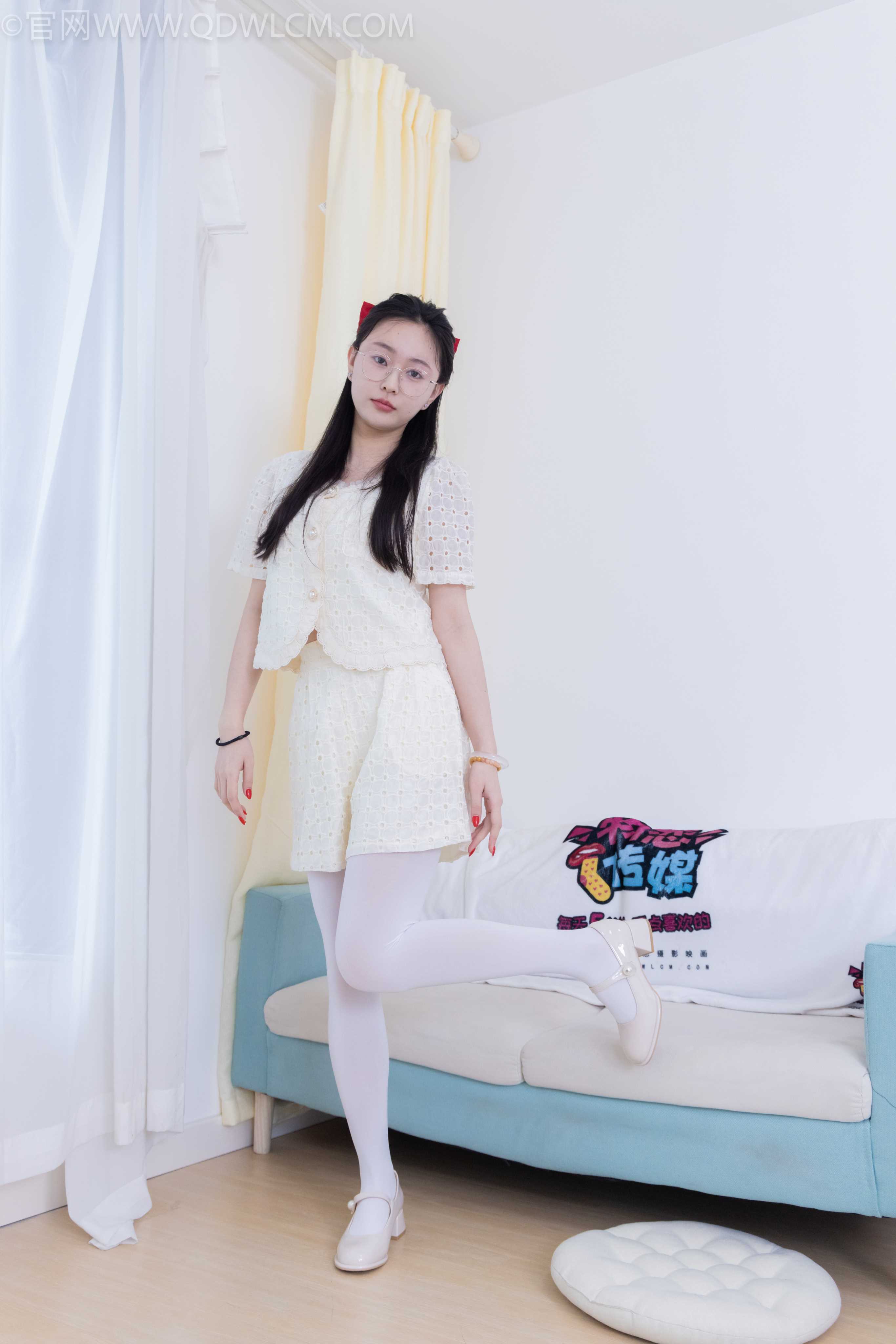 物恋传媒 NO.1936 美兔-卖火柴的小女孩（盲盒2） [157P-1V-4.94G]