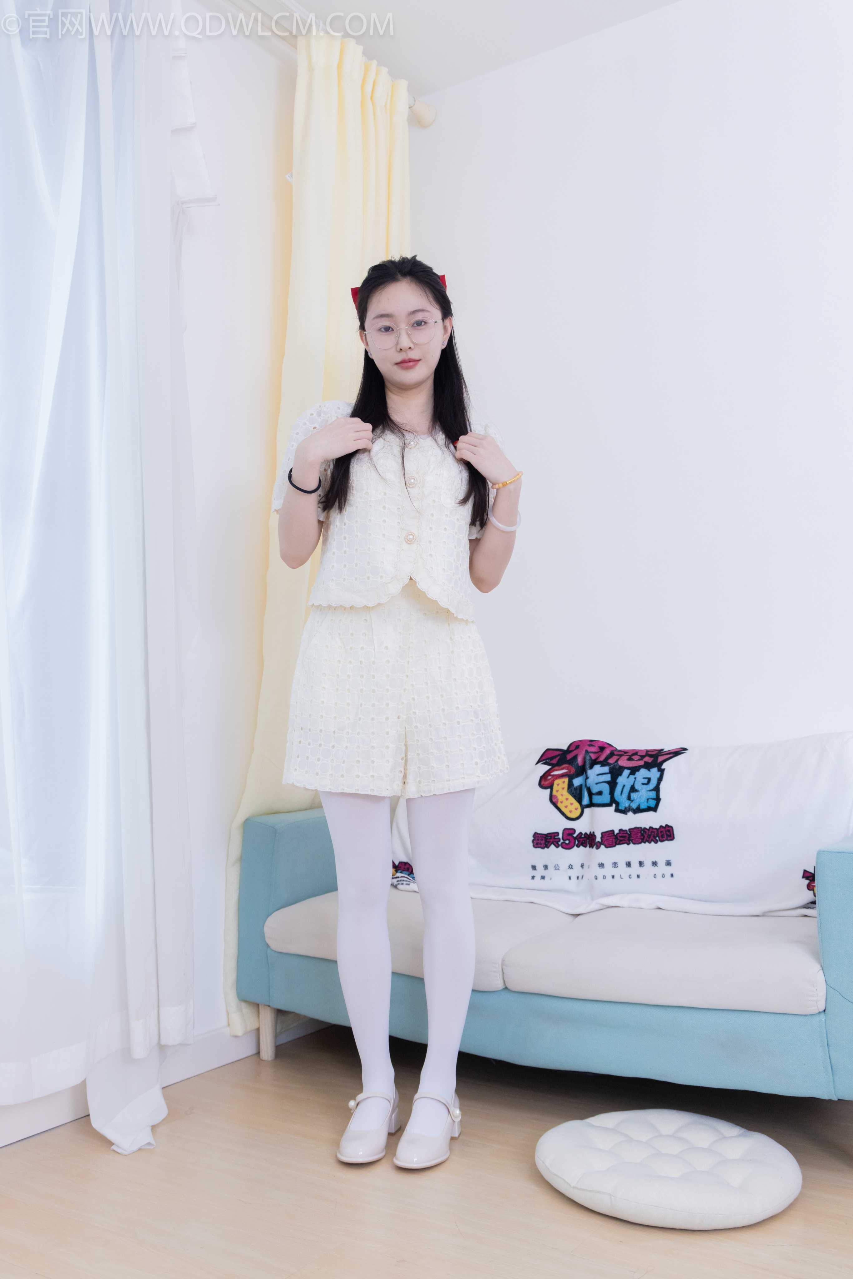 物恋传媒 NO.1936 美兔-卖火柴的小女孩（盲盒2） [157P-1V-4.94G]