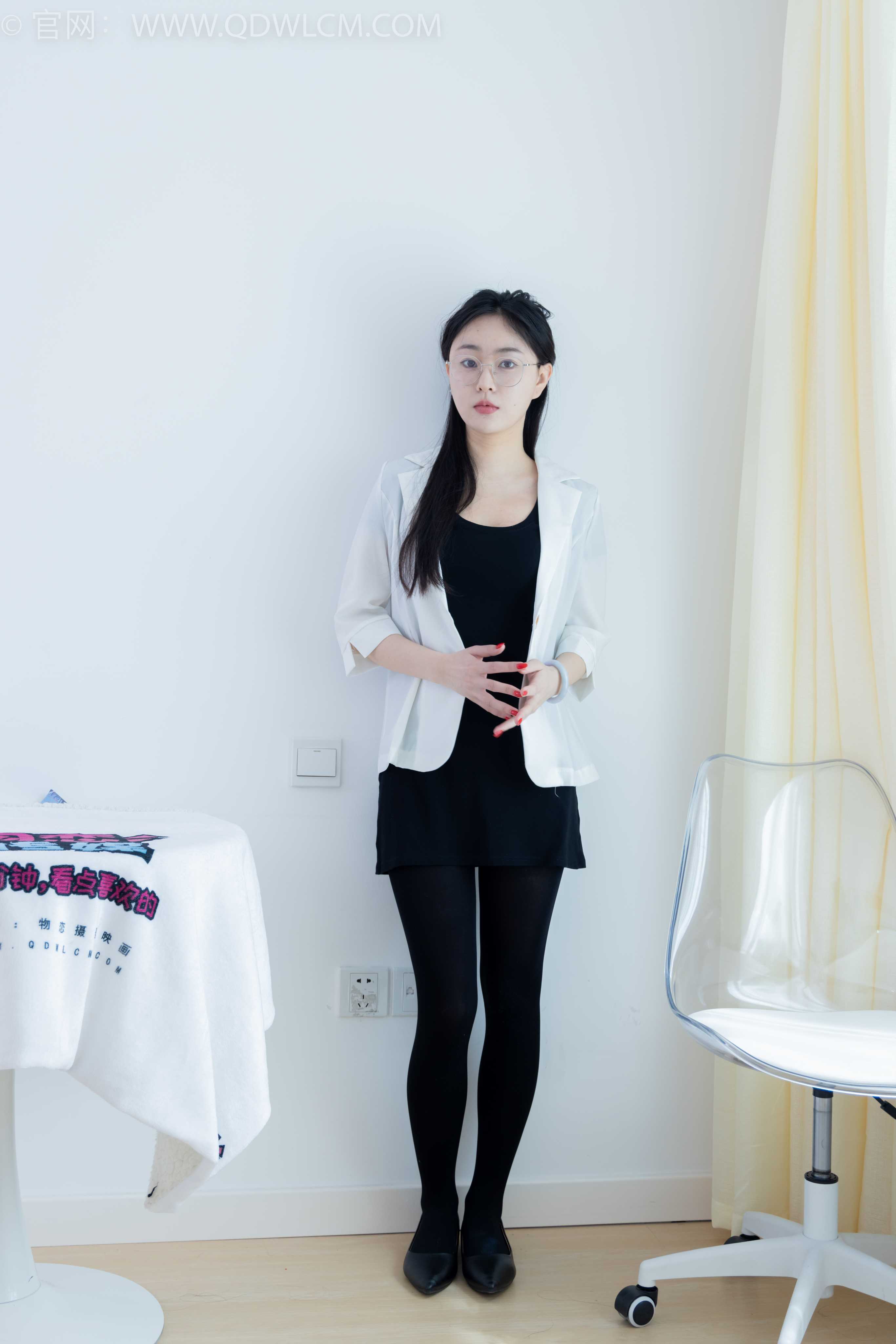 物恋传媒 NO.1947 美兔-满园春色 [150P-1V-3.49G]