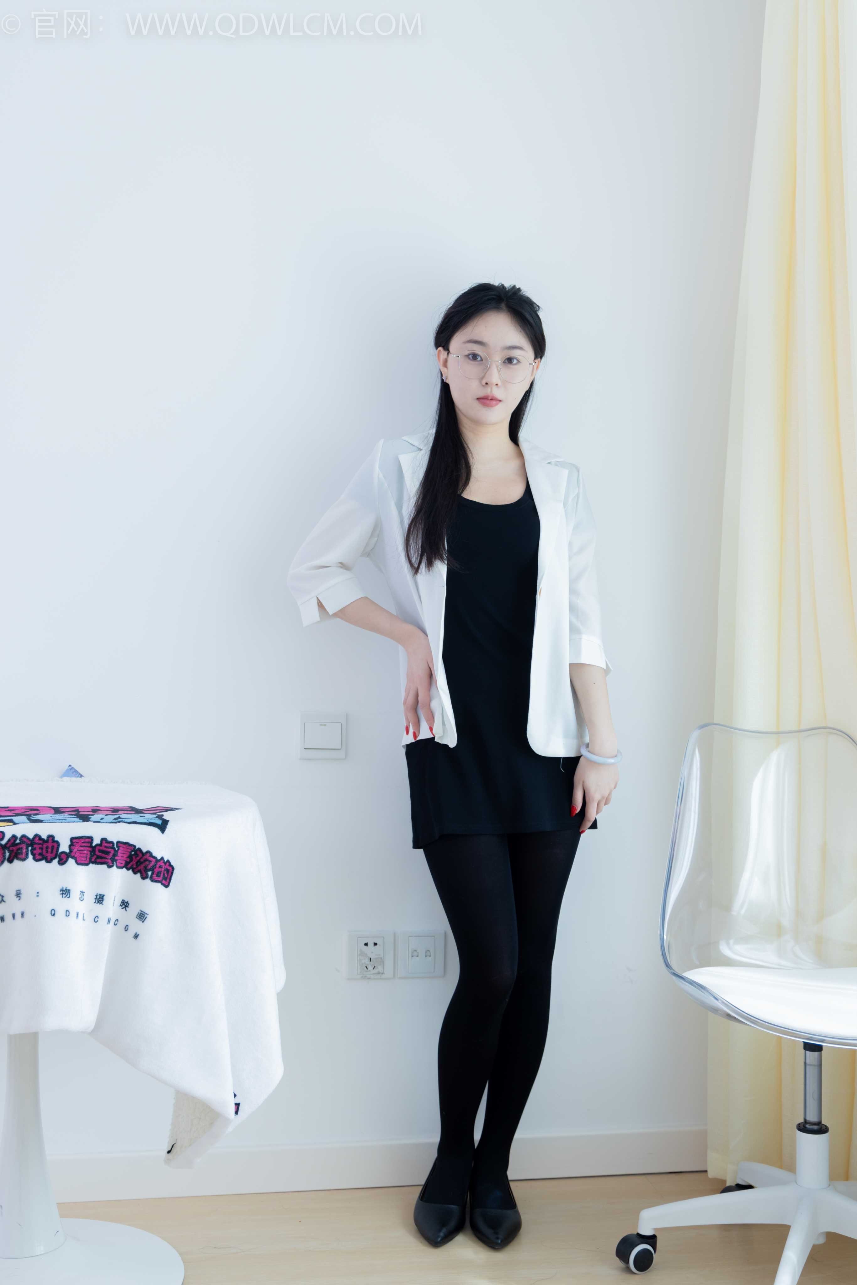 物恋传媒 NO.1947 美兔-满园春色 [150P-1V-3.49G]