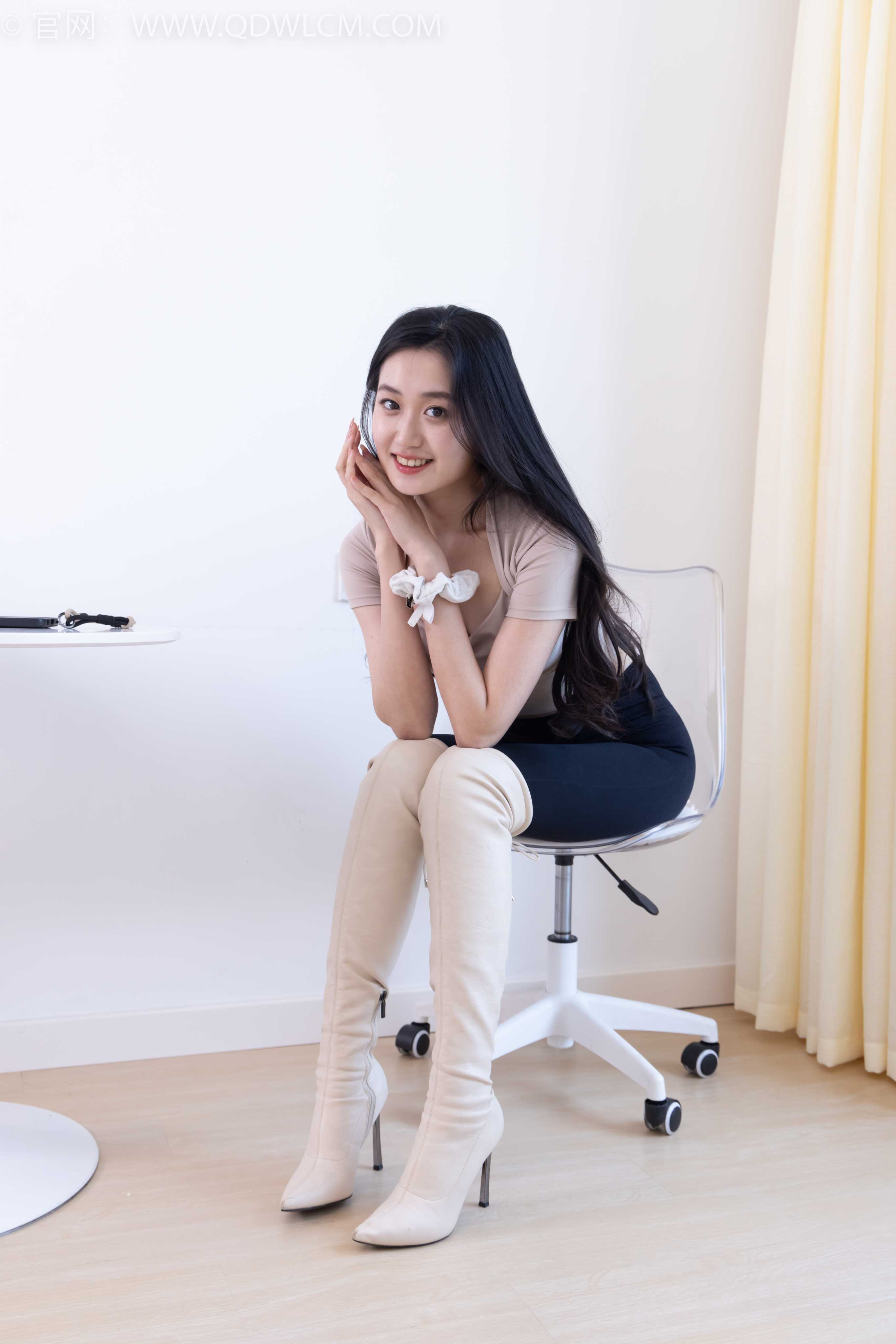 物恋传媒 NO.1950 小敏-山海 [170P-1V-4.16G]