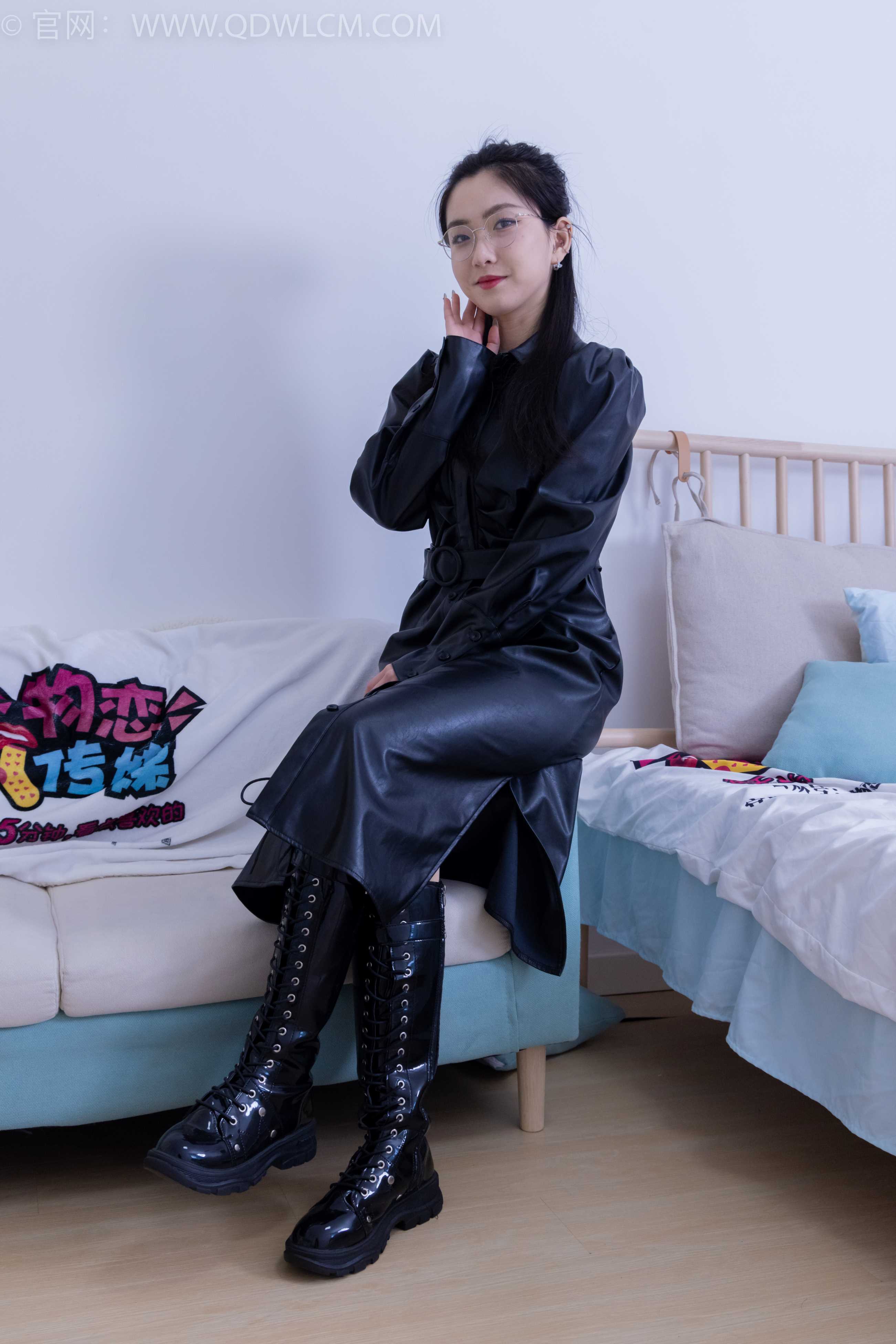 物恋传媒 NO.1951 川川-冰山美人 [170P-1V-5.11G]