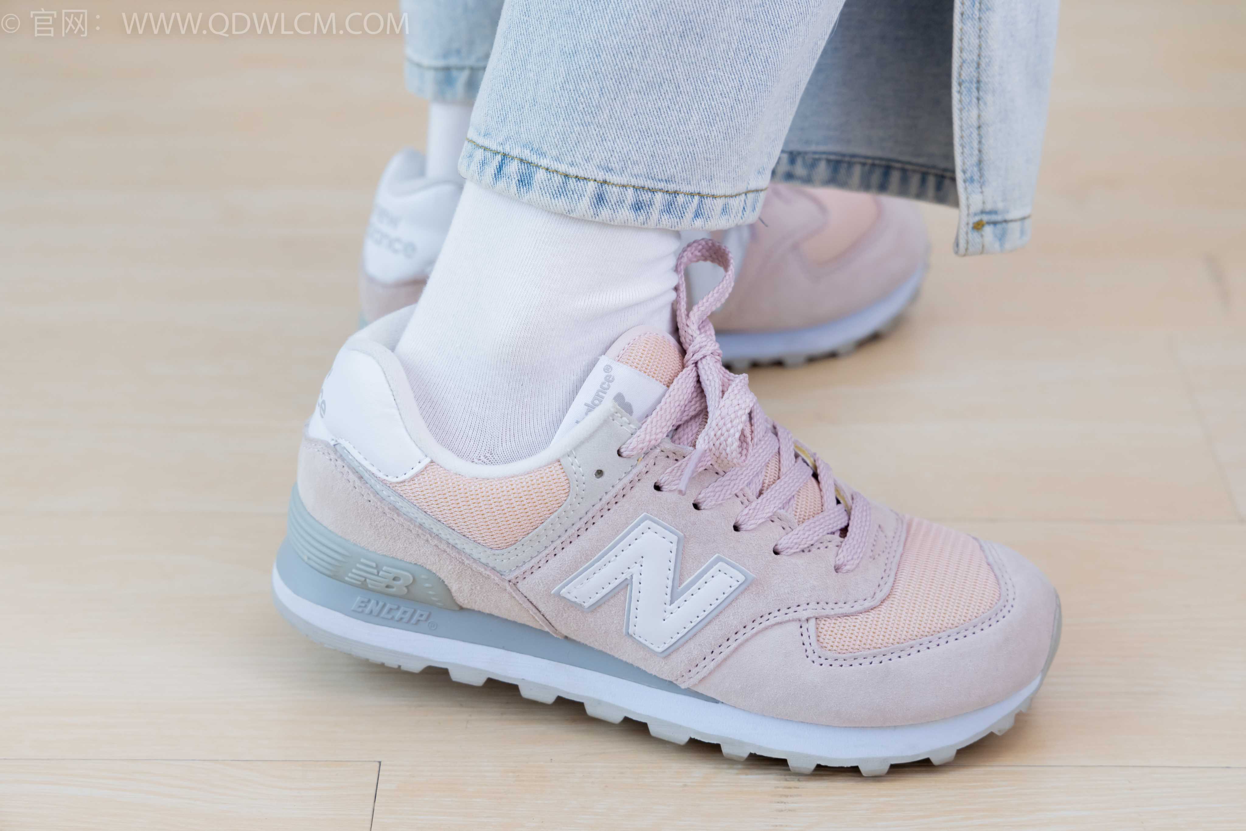 物恋传媒 NO.1961 菜菜-树的纹路 [170P-1V-5.46G]