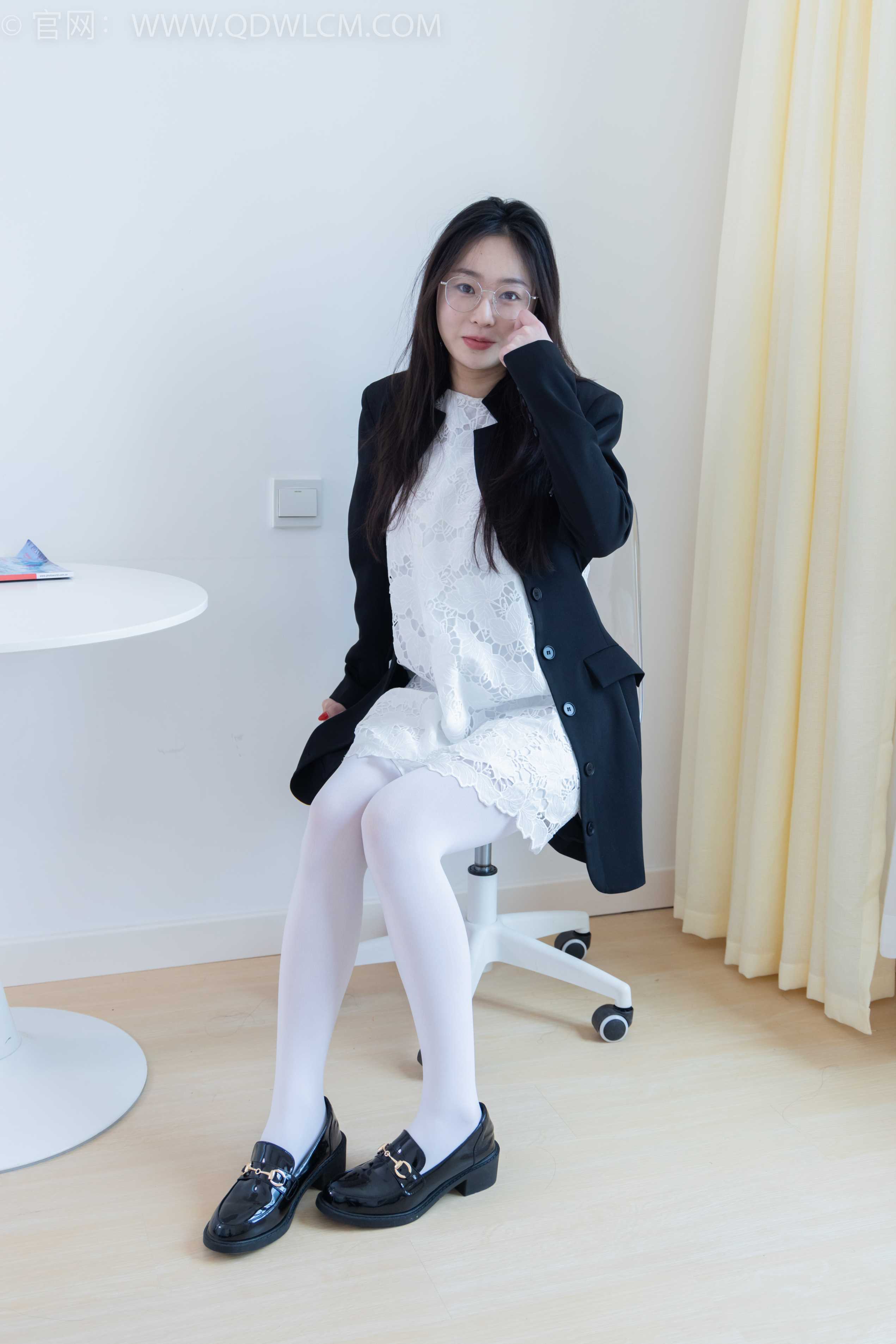 物恋传媒 NO.1967 美兔-融化悲伤 [160P-1V-4.07G]