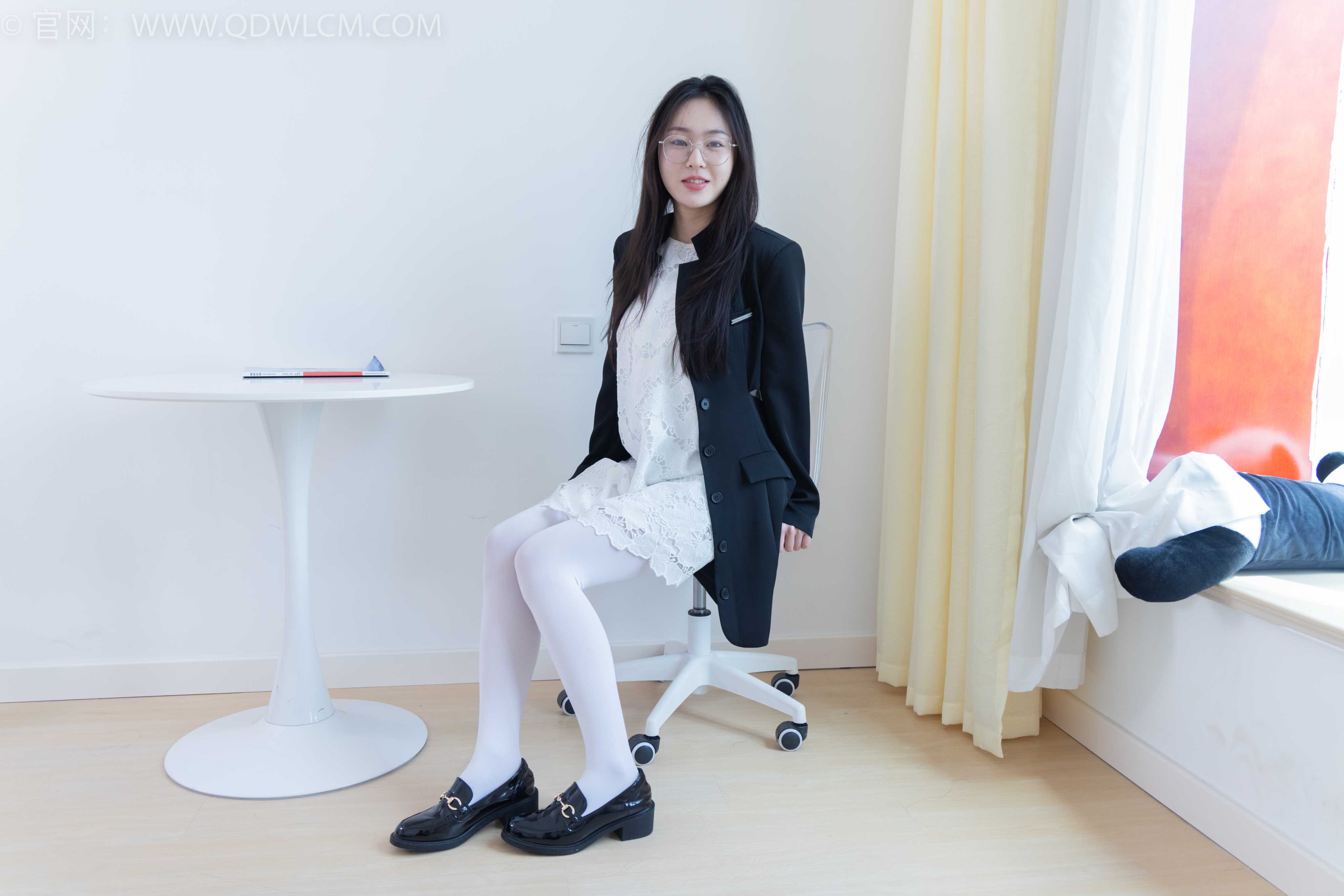 物恋传媒 NO.1967 美兔-融化悲伤 [160P-1V-4.07G]