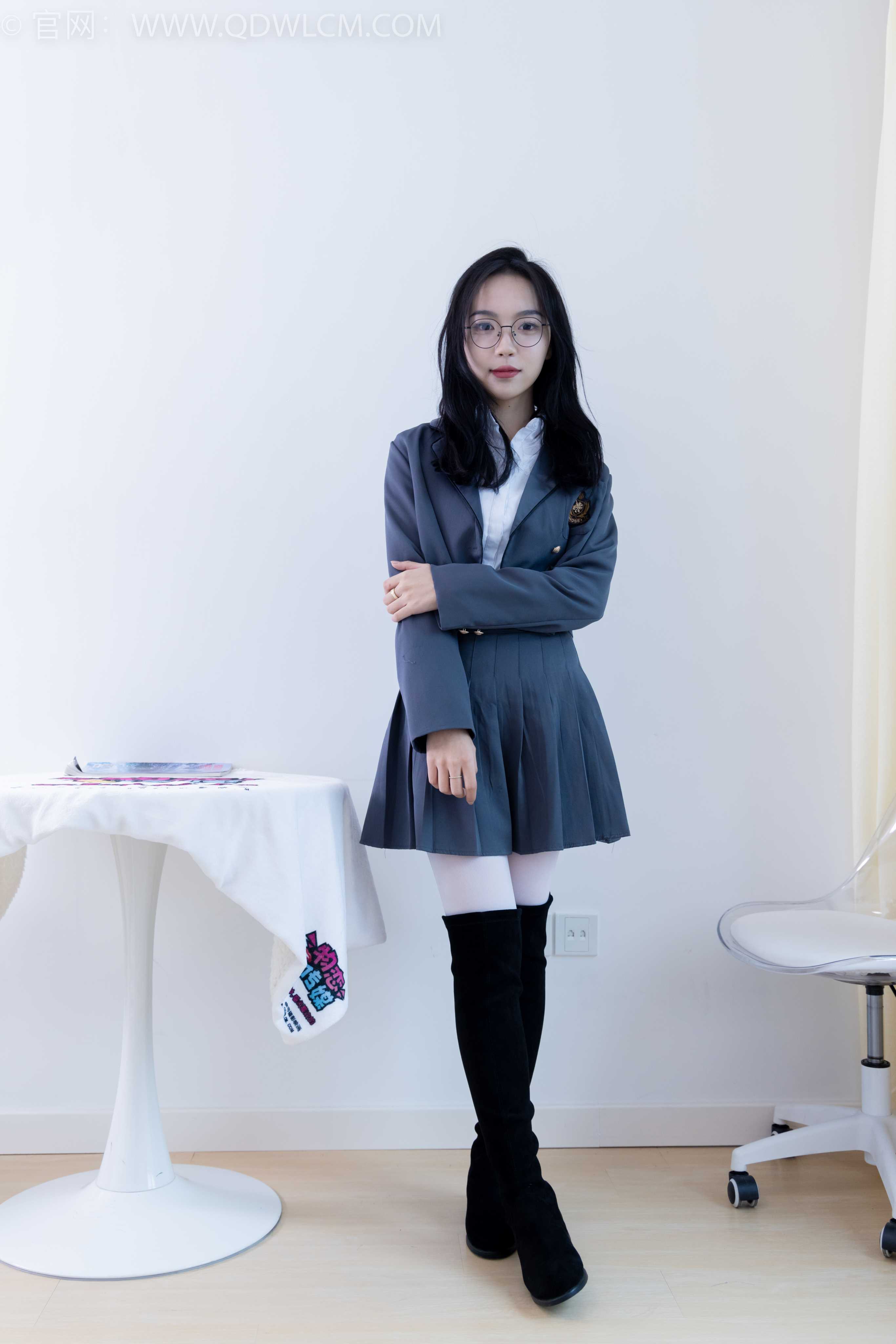 物恋传媒 NO.1992 纱纱-风的声音 [150P-1V-6.41G]