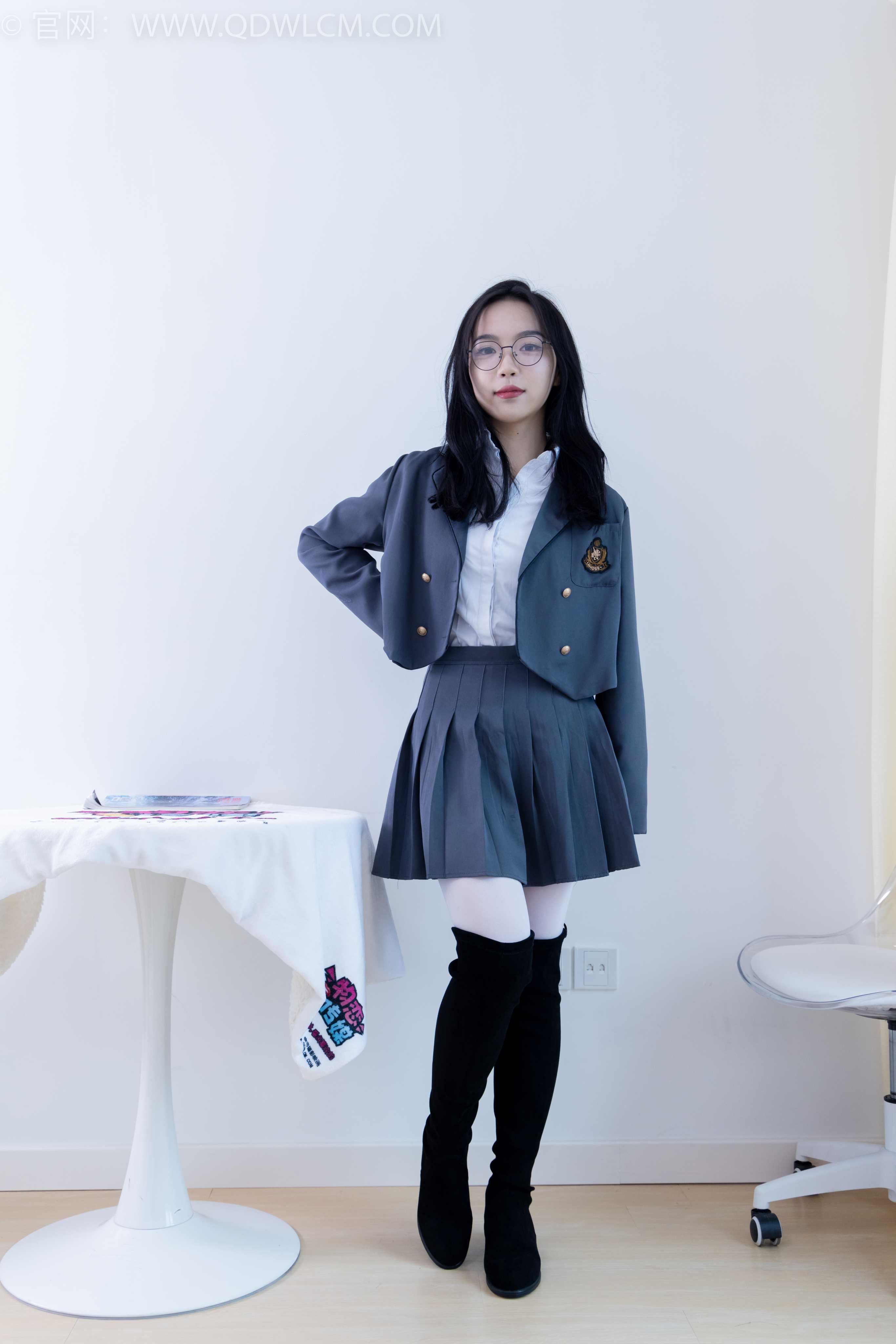 物恋传媒 NO.1992 纱纱-风的声音 [150P-1V-6.41G]