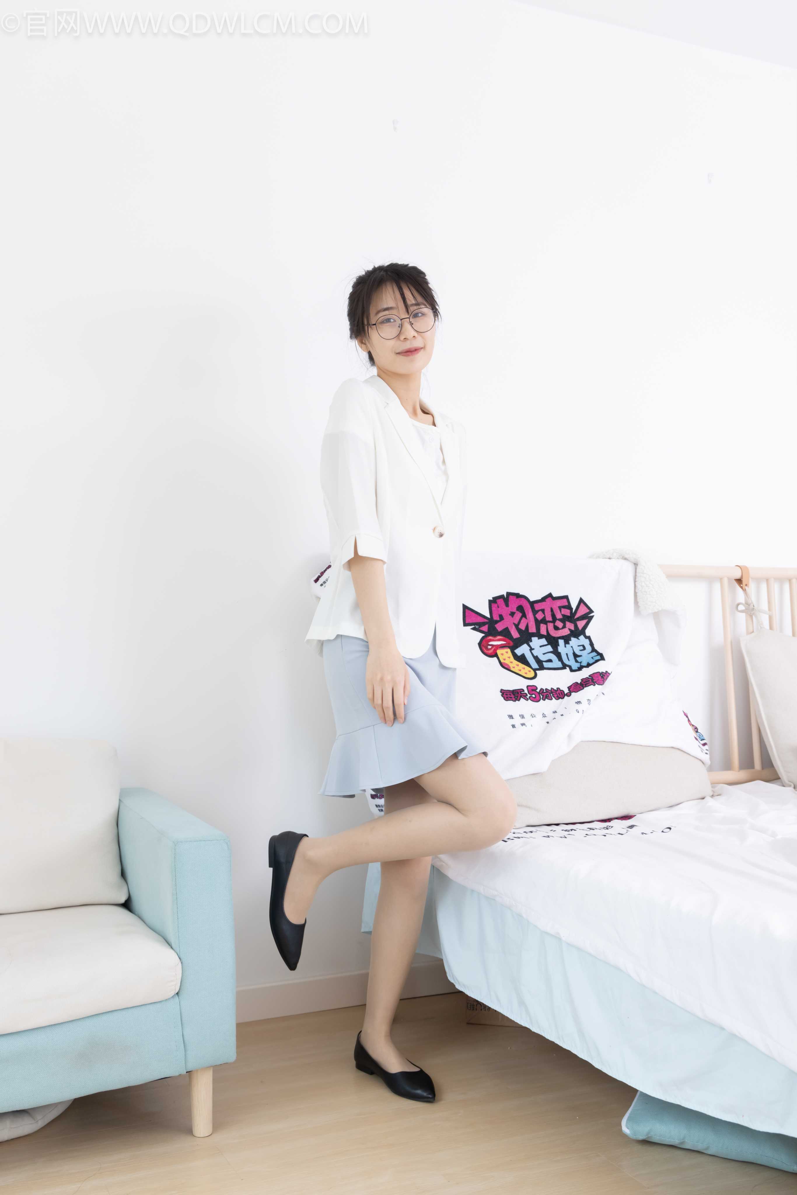 物恋传媒 NO.1994 菜菜-一轮明月 [170P-1V-4.4G]