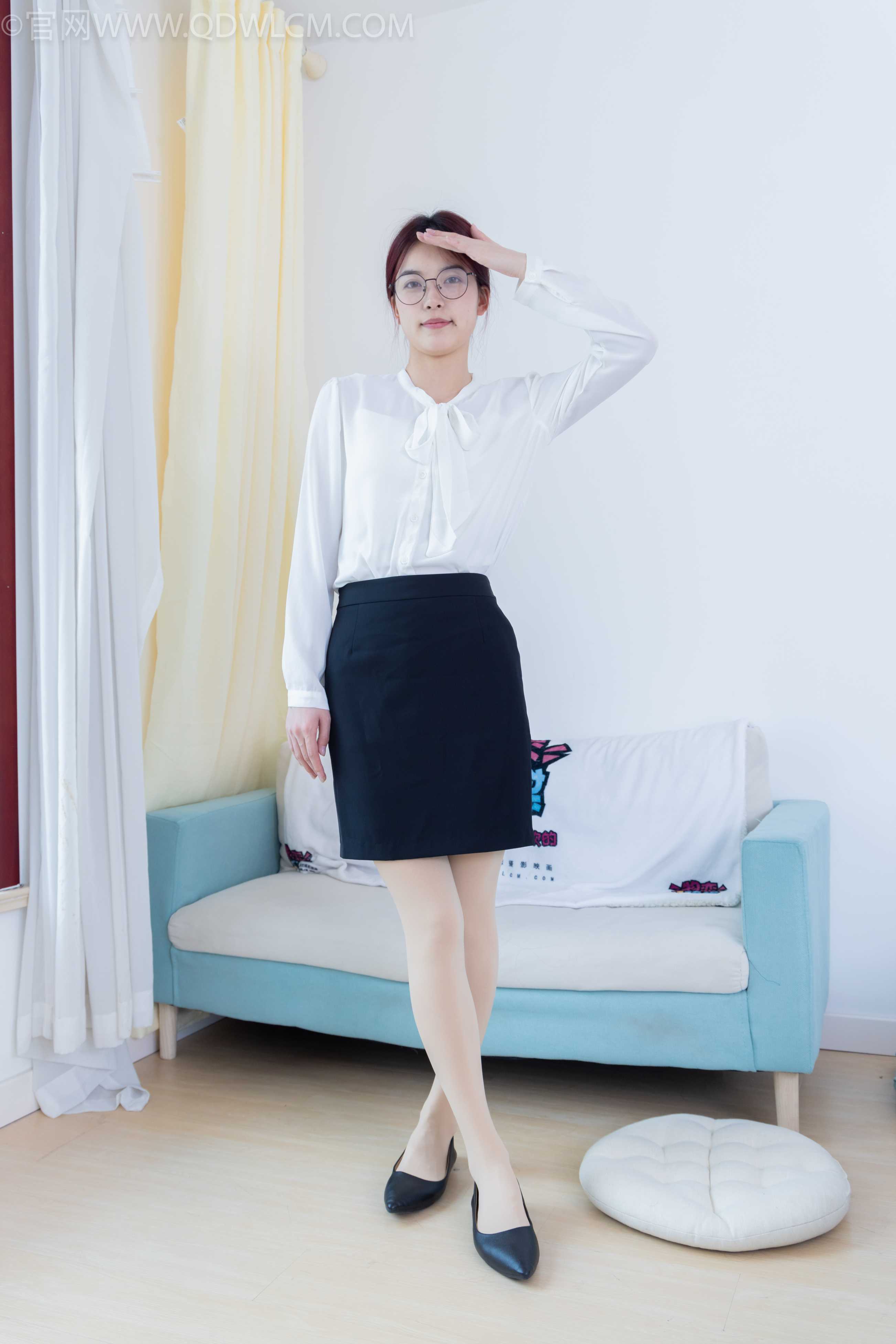 物恋传媒 NO.1995 茯苓-夏日炎炎 [162P-1V-4.32G]