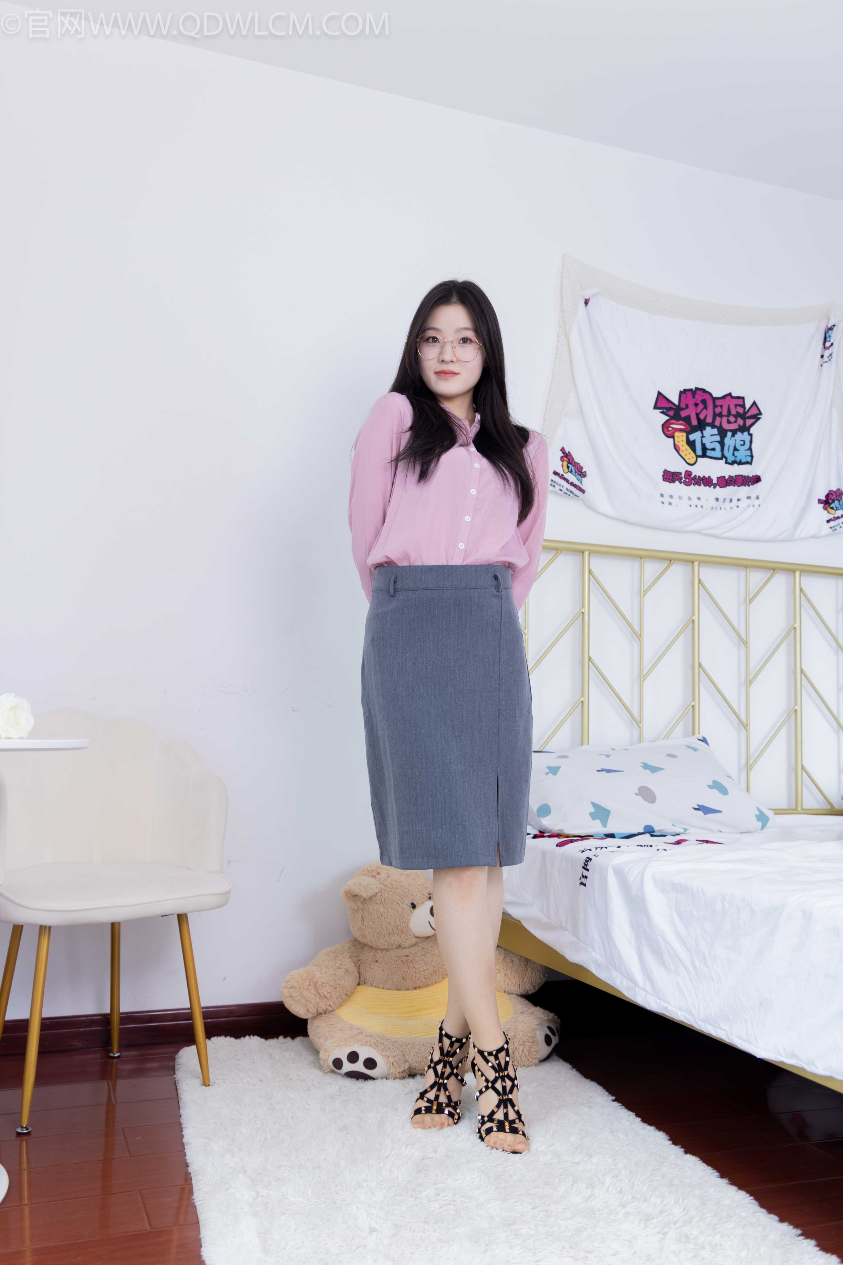 物恋传媒 NO.1996 青柠-酒窝浅浅 [146P-1V-7.35G]