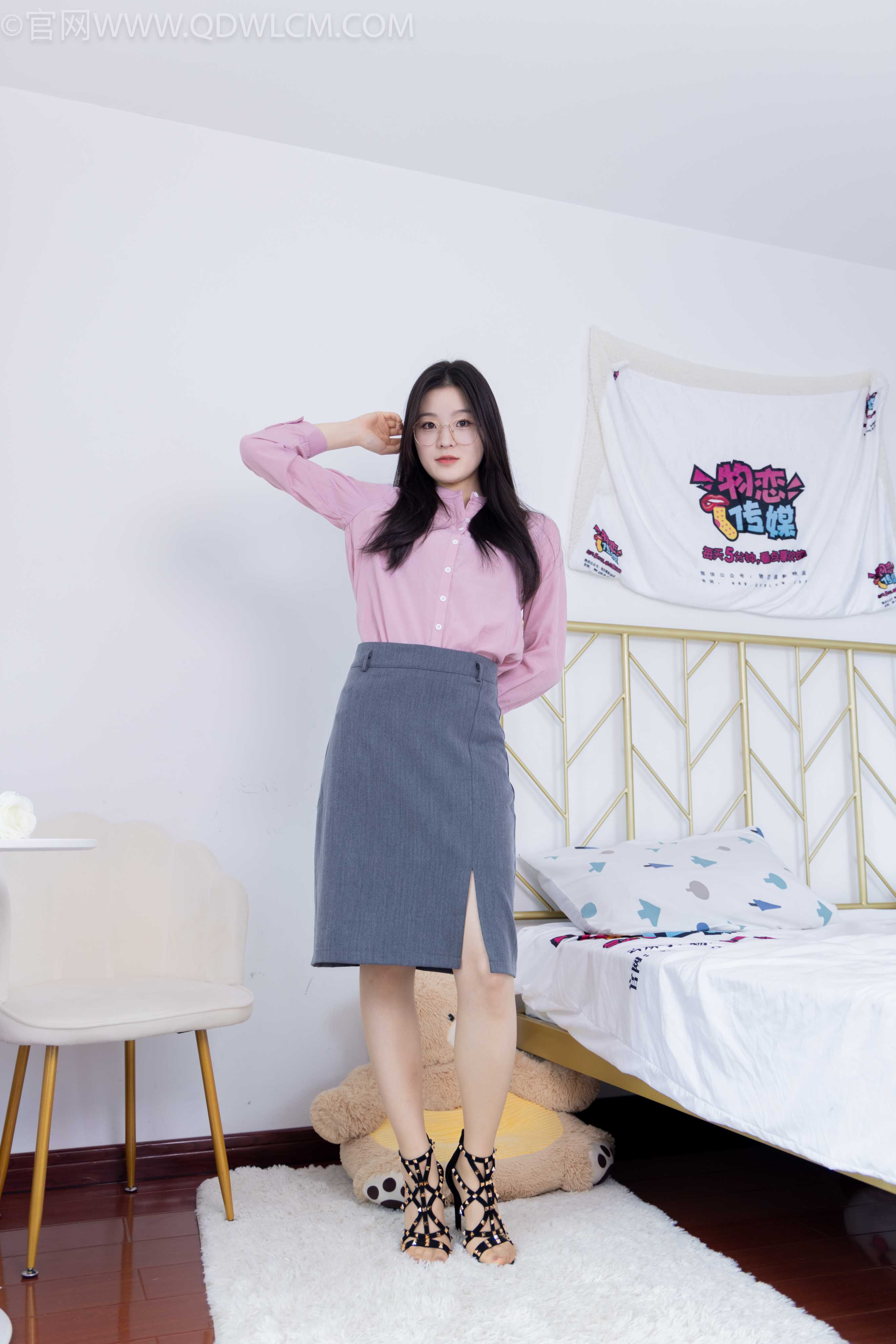 物恋传媒 NO.1996 青柠-酒窝浅浅 [146P-1V-7.35G]