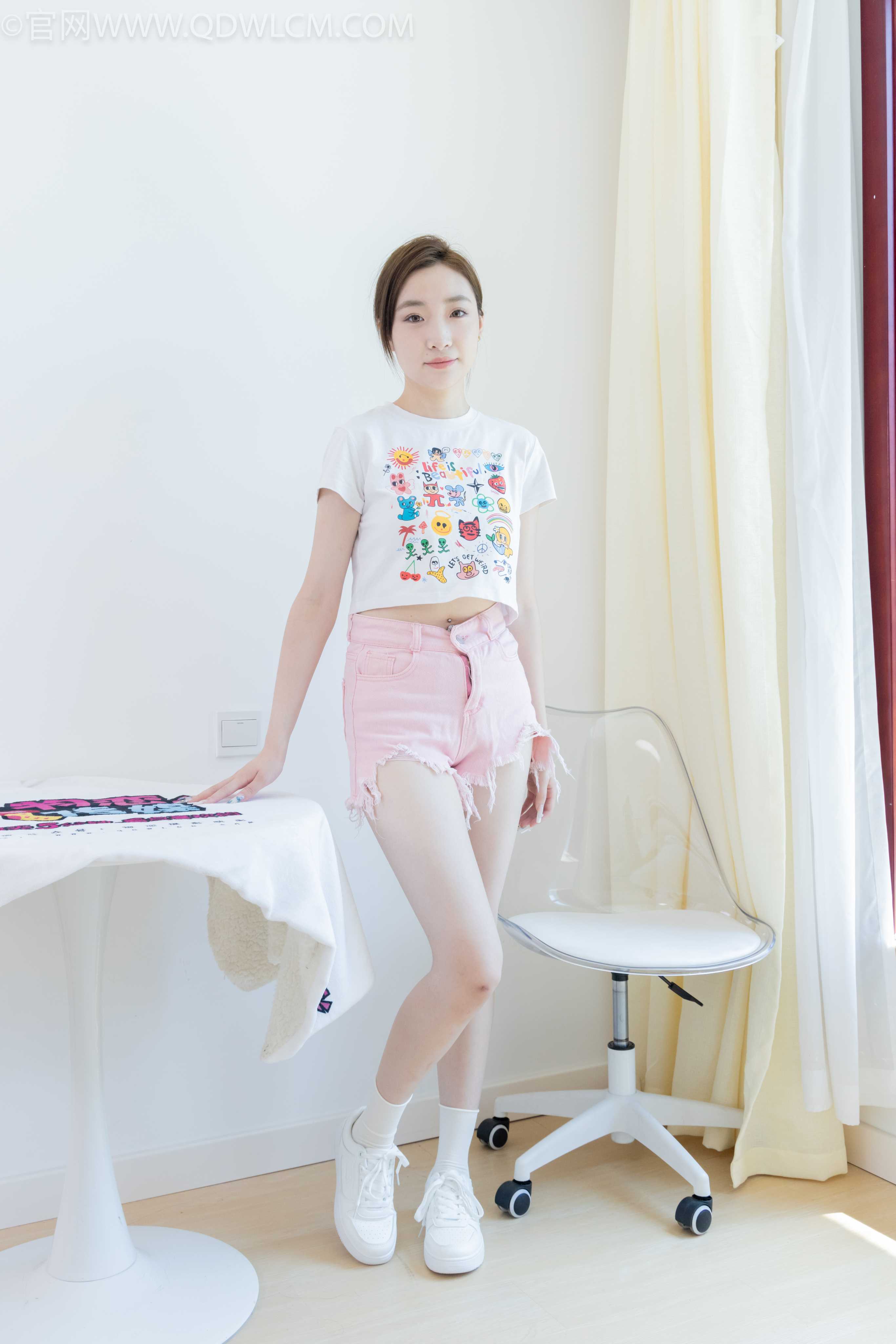 物恋传媒 NO.1999 恬恬-向云端 [156P-1V-4.4G]