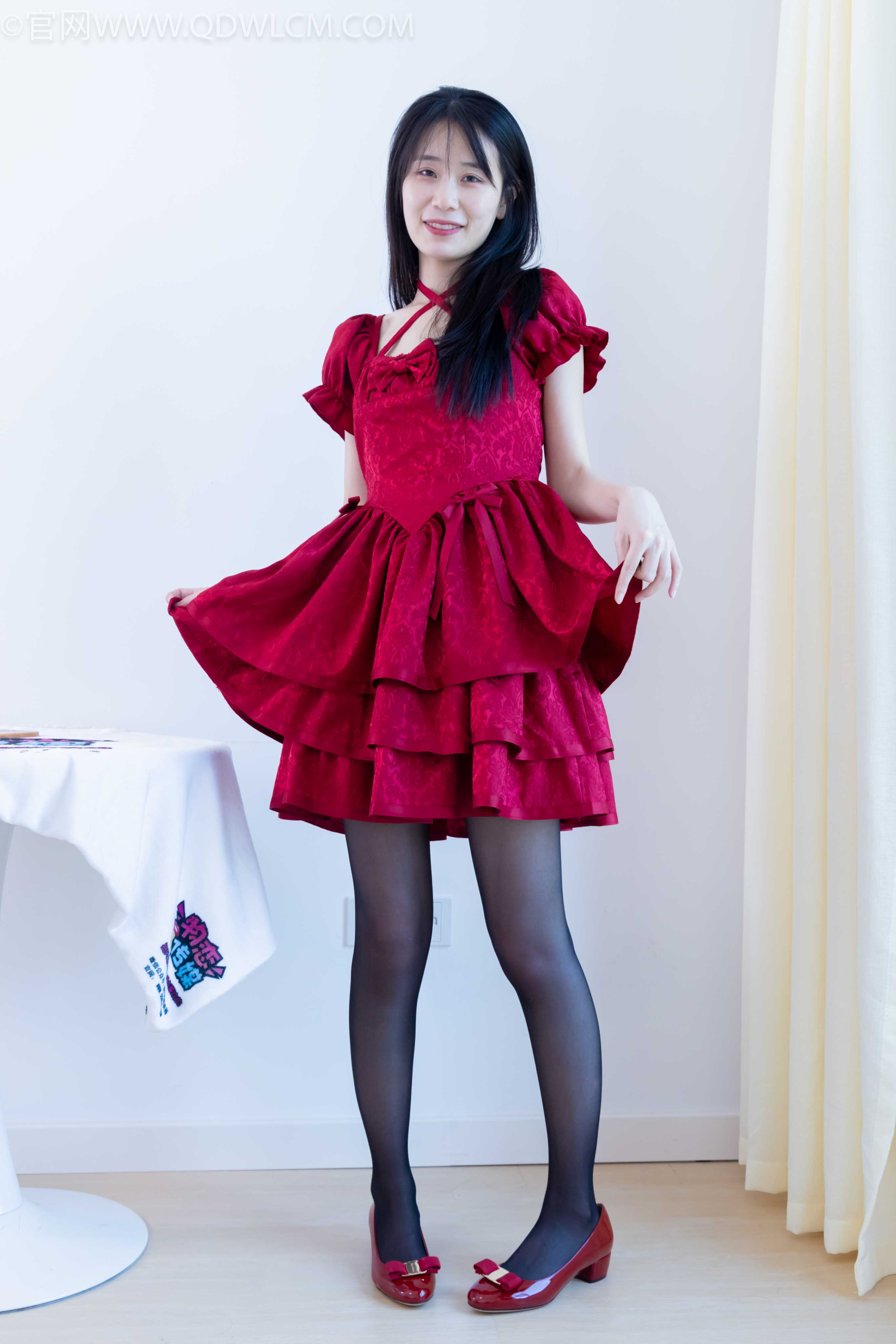 物恋传媒 NO.2012 菜菜-黑色蔷薇 [266P-1V-6.57G]